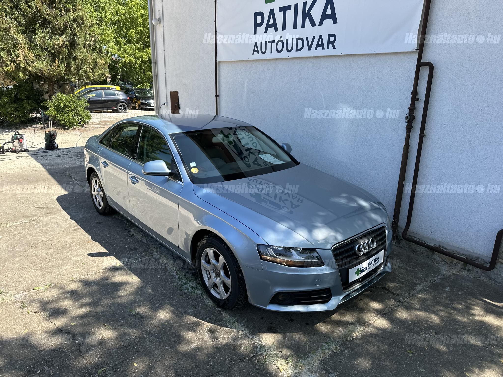 AUDI A4 2008/5 - 1