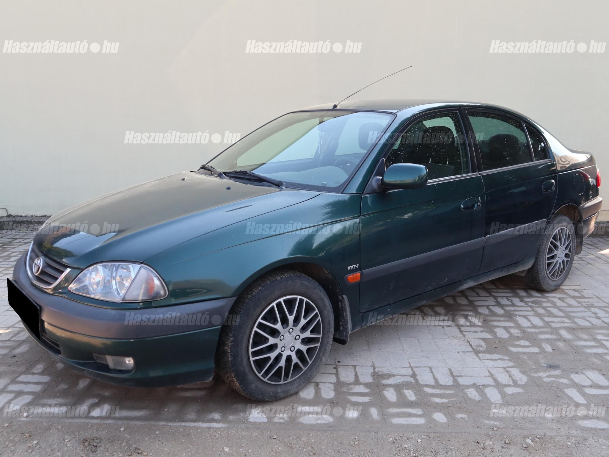 TOYOTA AVENSIS 2001/7 - 1