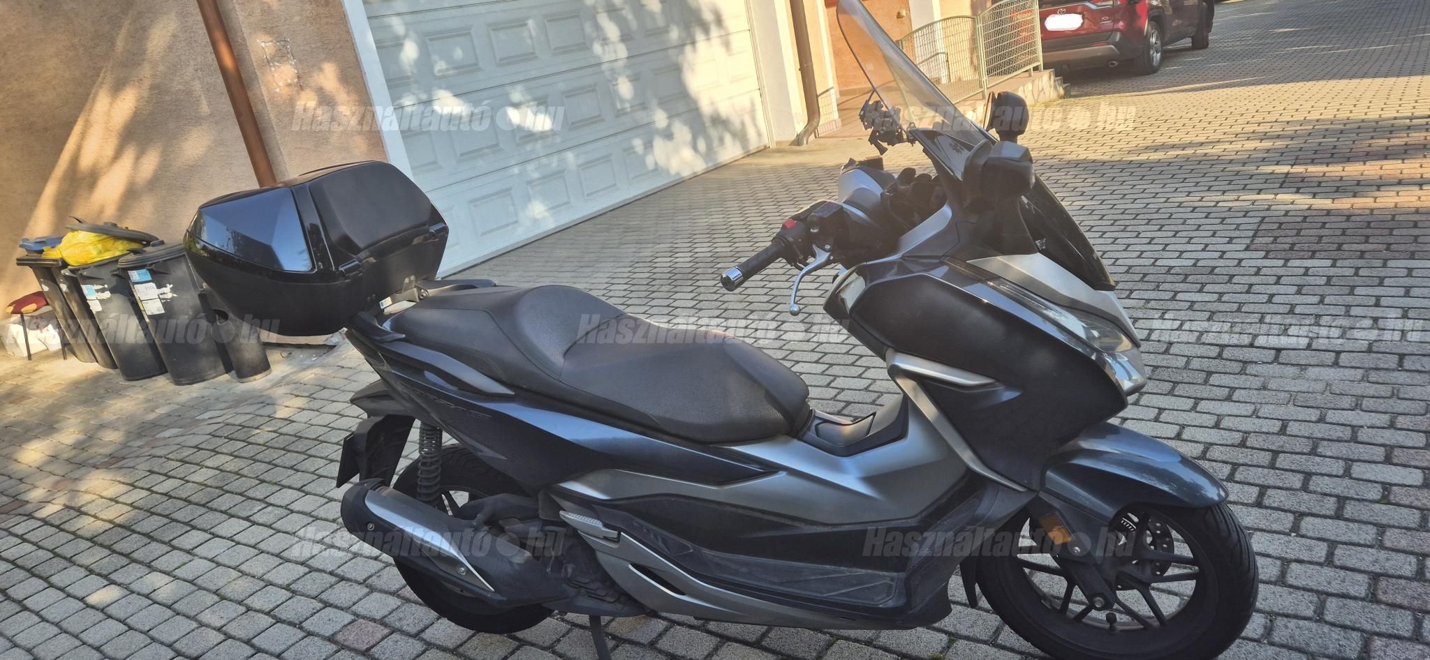 HONDA FORZA 300 2019 - 1