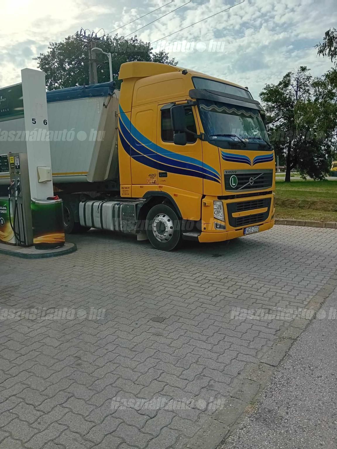 VOLVO 2010/9 - 1
