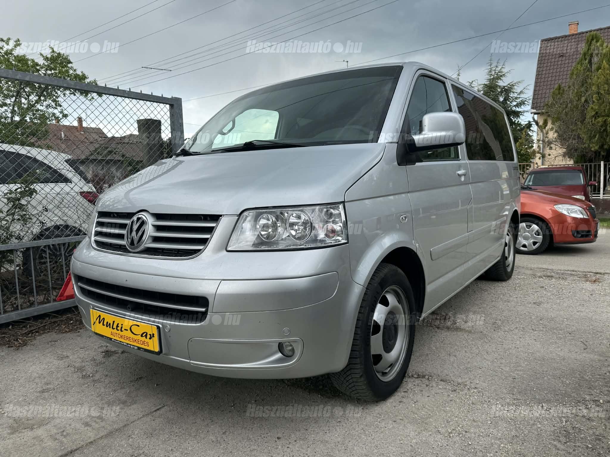 VOLKSWAGEN MULTIVAN 2009/1 - 1