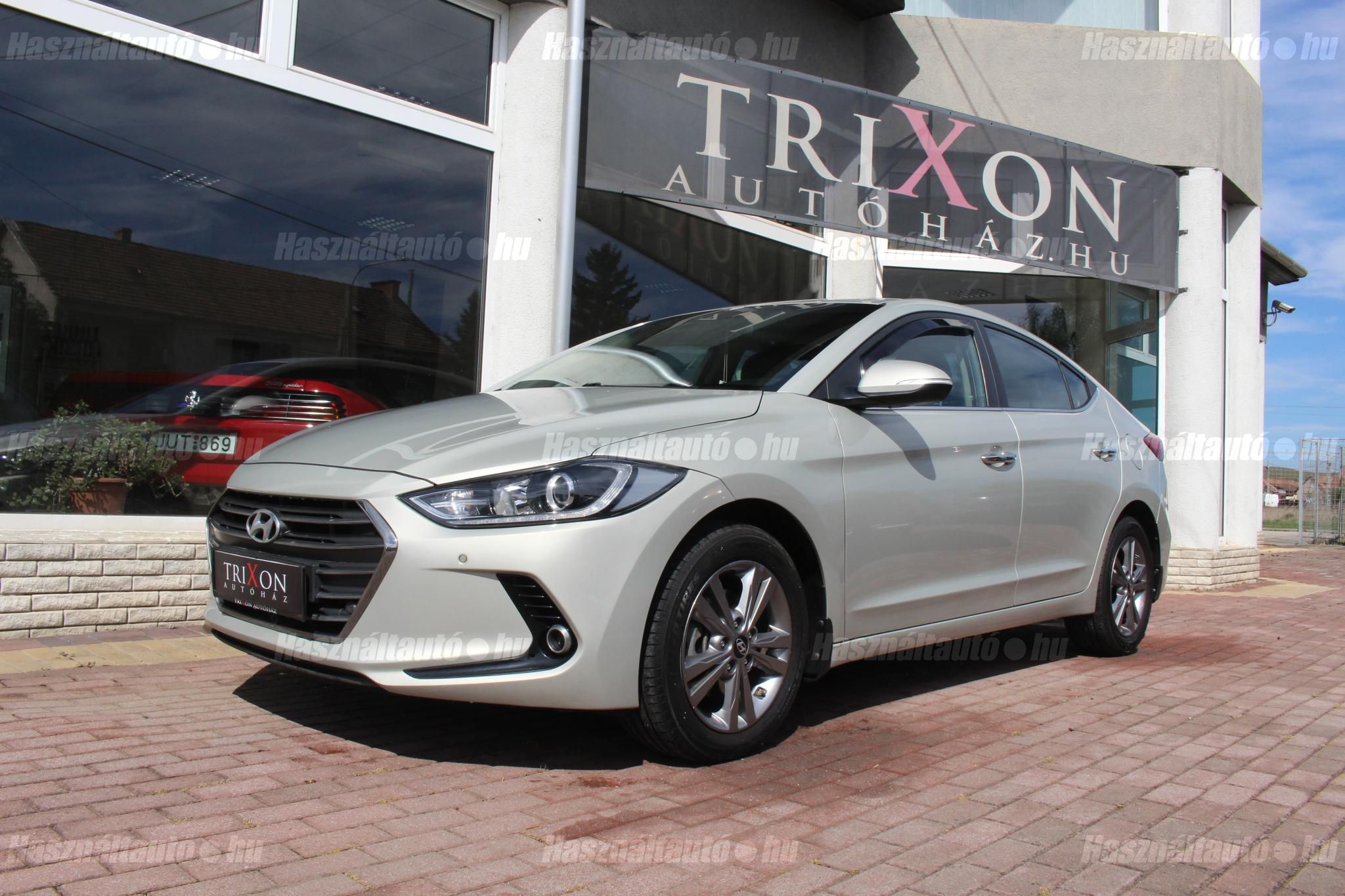 HYUNDAI ELANTRA 2016/9 - 1
