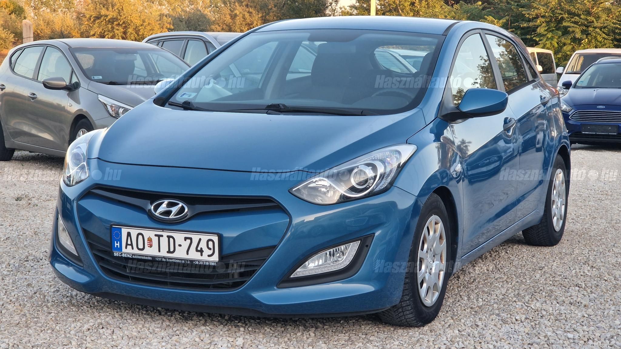 HYUNDAI I30 2013/3 - 1