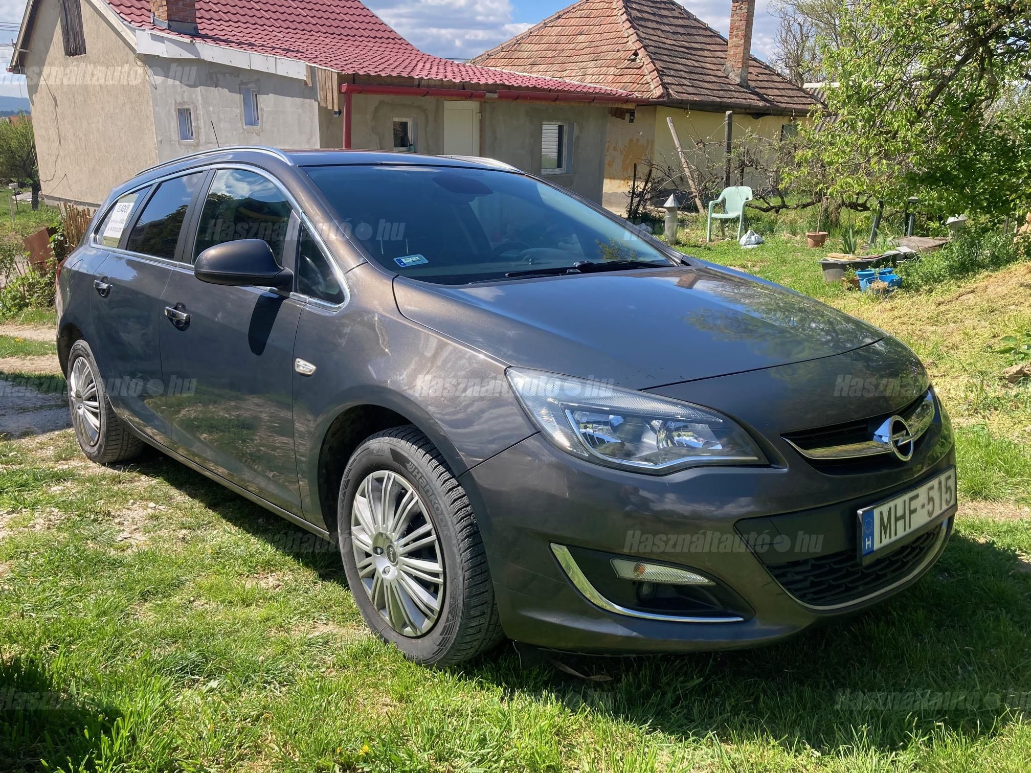 OPEL ASTRA J 2013/4 - 1