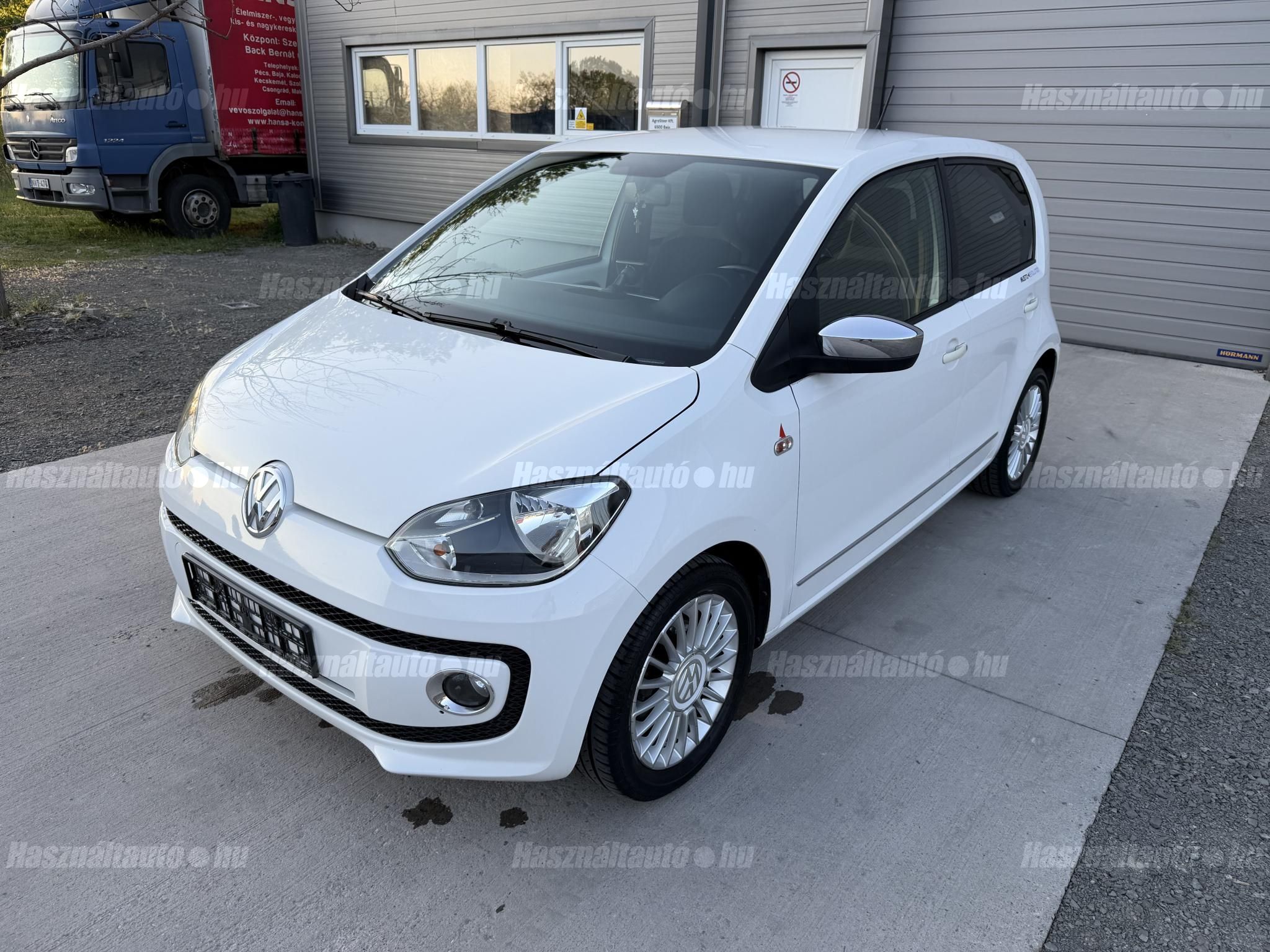 VOLKSWAGEN UP 2015/3 - 1