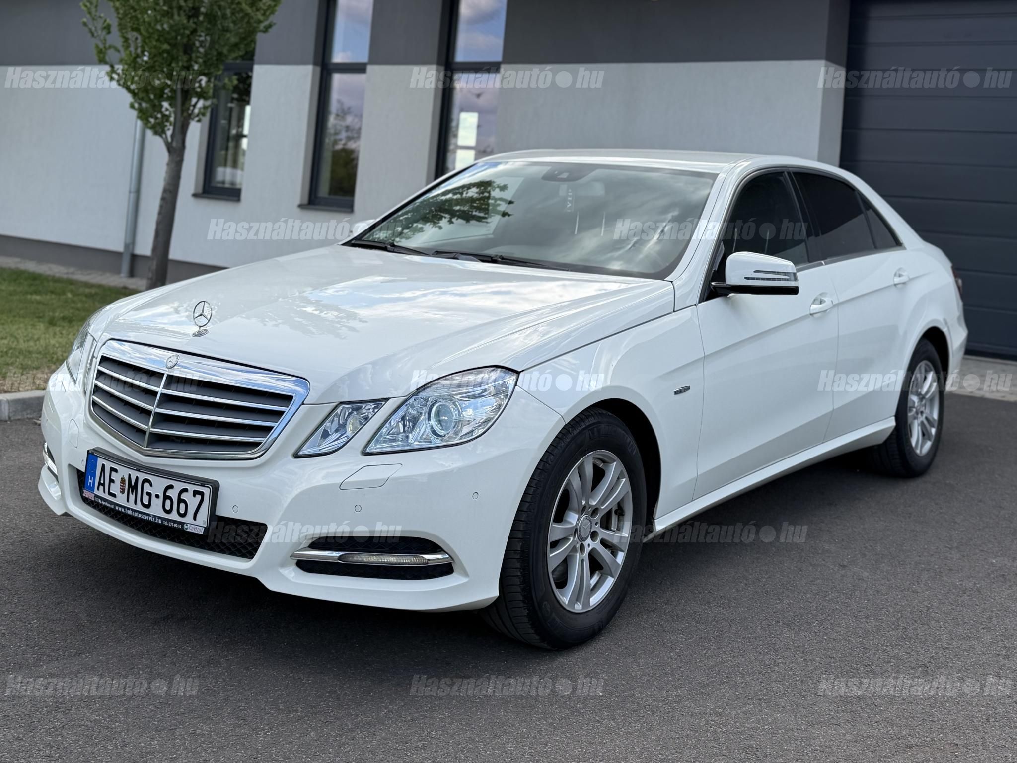 MERCEDES-BENZ E 250 2012/4 - 1
