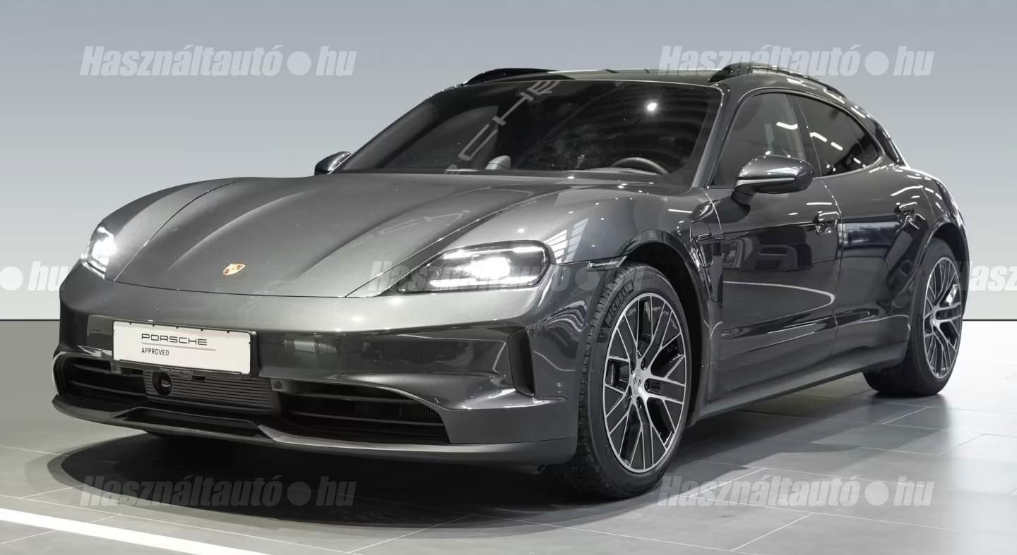 PORSCHE TAYCAN 2024/7 - 1