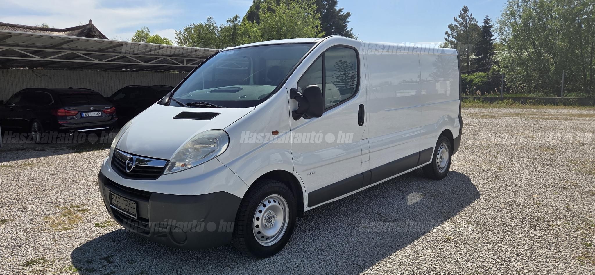 OPEL VIVARO 2009 - 1