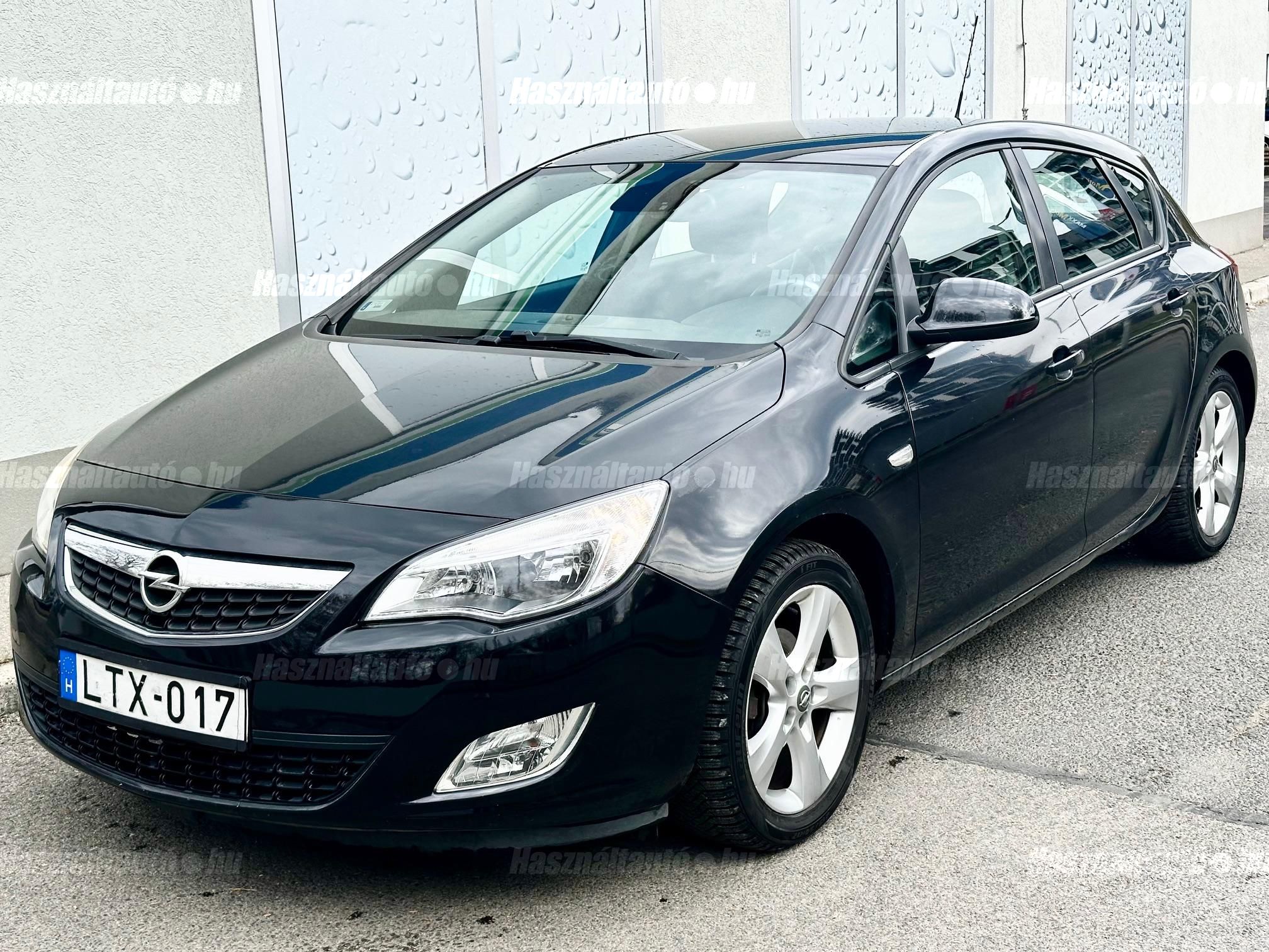 OPEL ASTRA J 2010/9 - 1