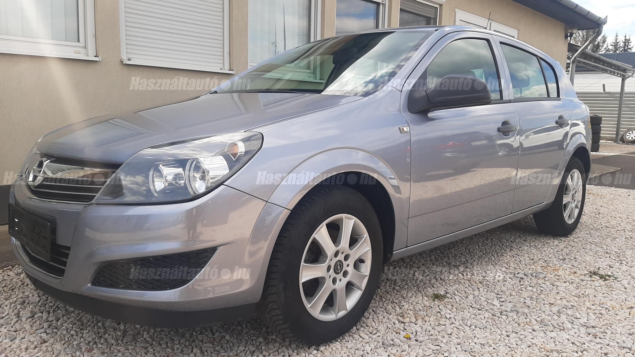 OPEL ASTRA 2009/12 - 1