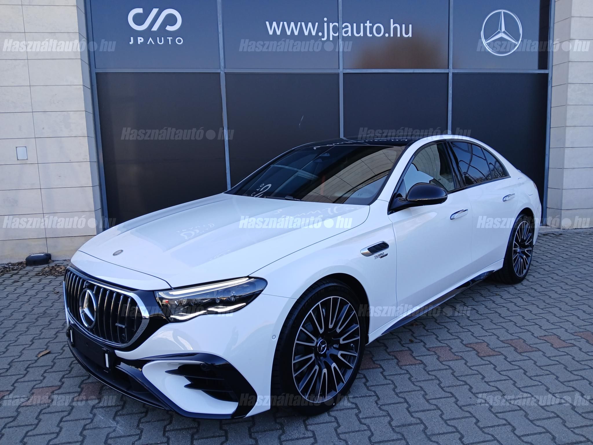 MERCEDES-BENZ E-OSZTÁLY 2026/3 - 1