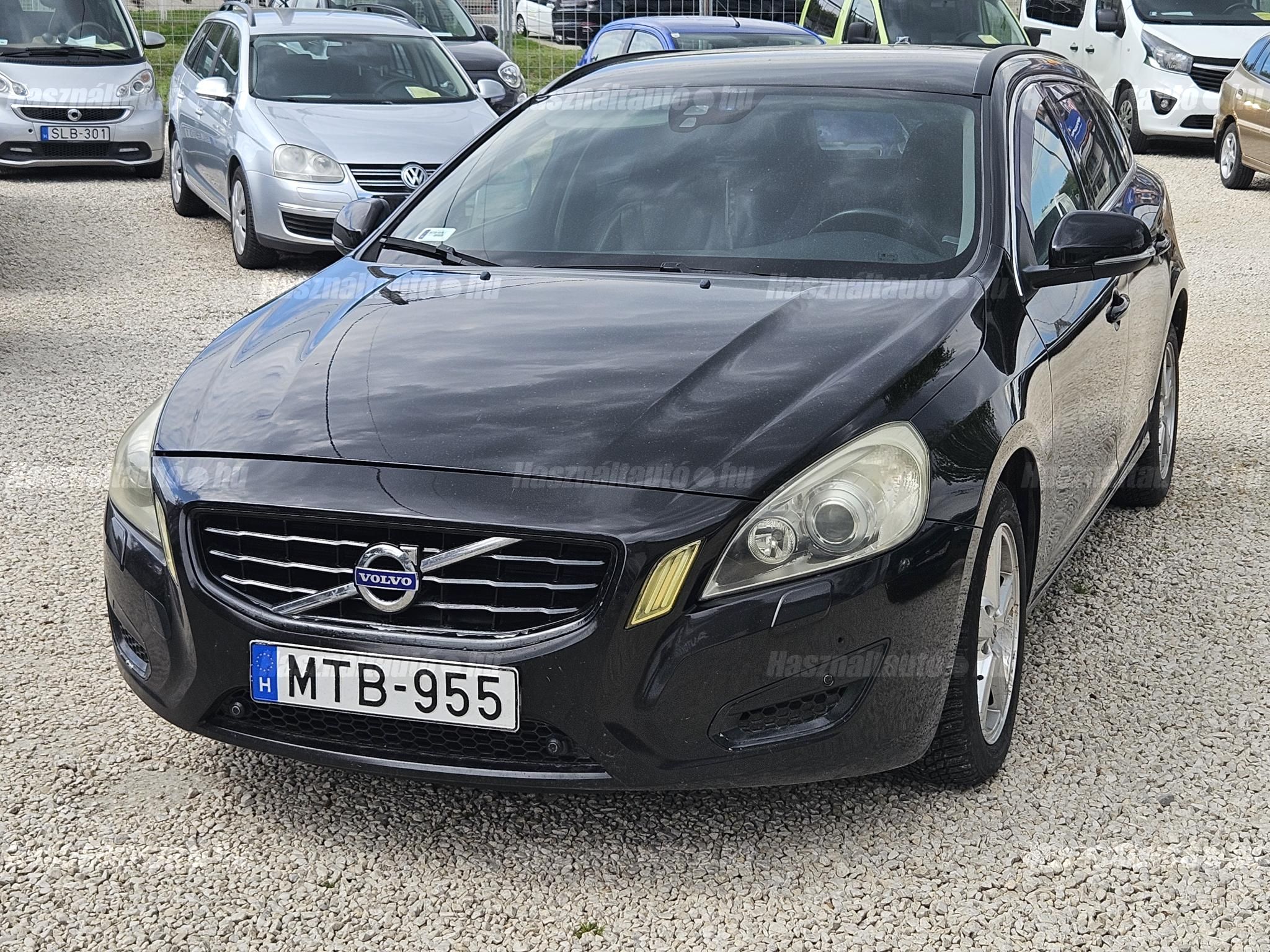 VOLVO V60 2011/2 - 1