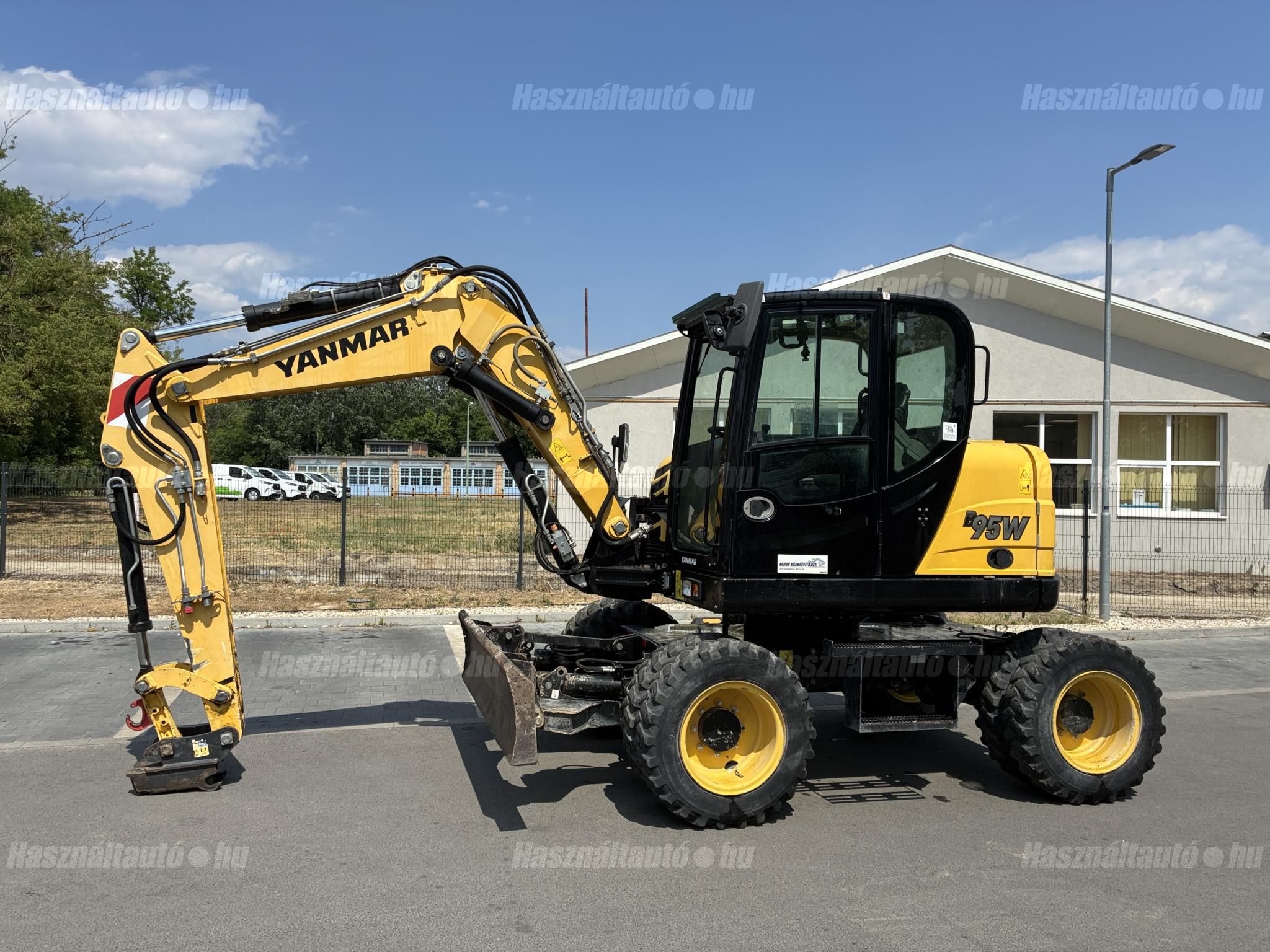 YANMAR 2018 - 1