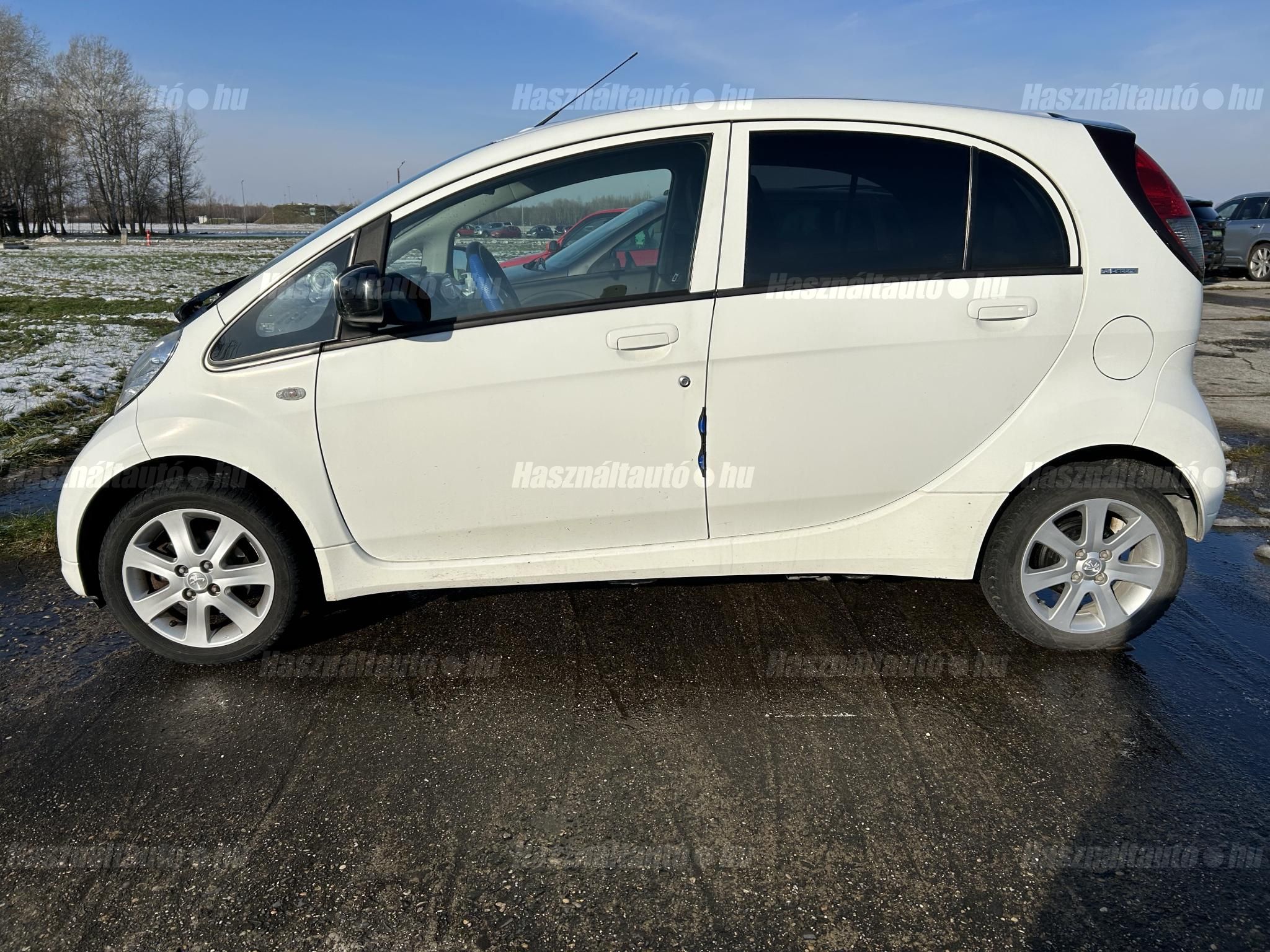 PEUGEOT ION 2011/8 - 1