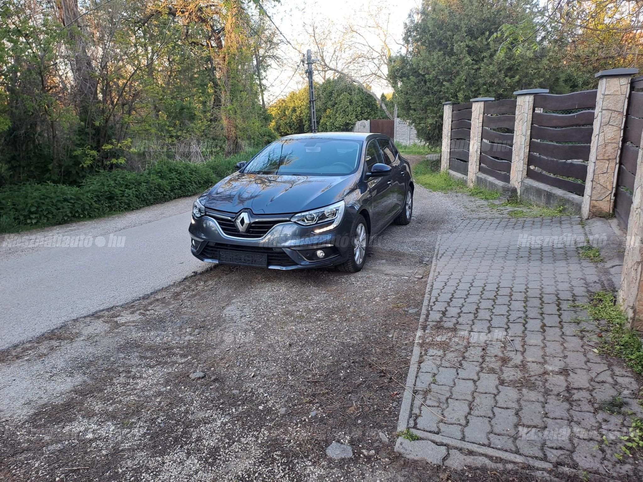 RENAULT MEGANE 2018/8 - 1