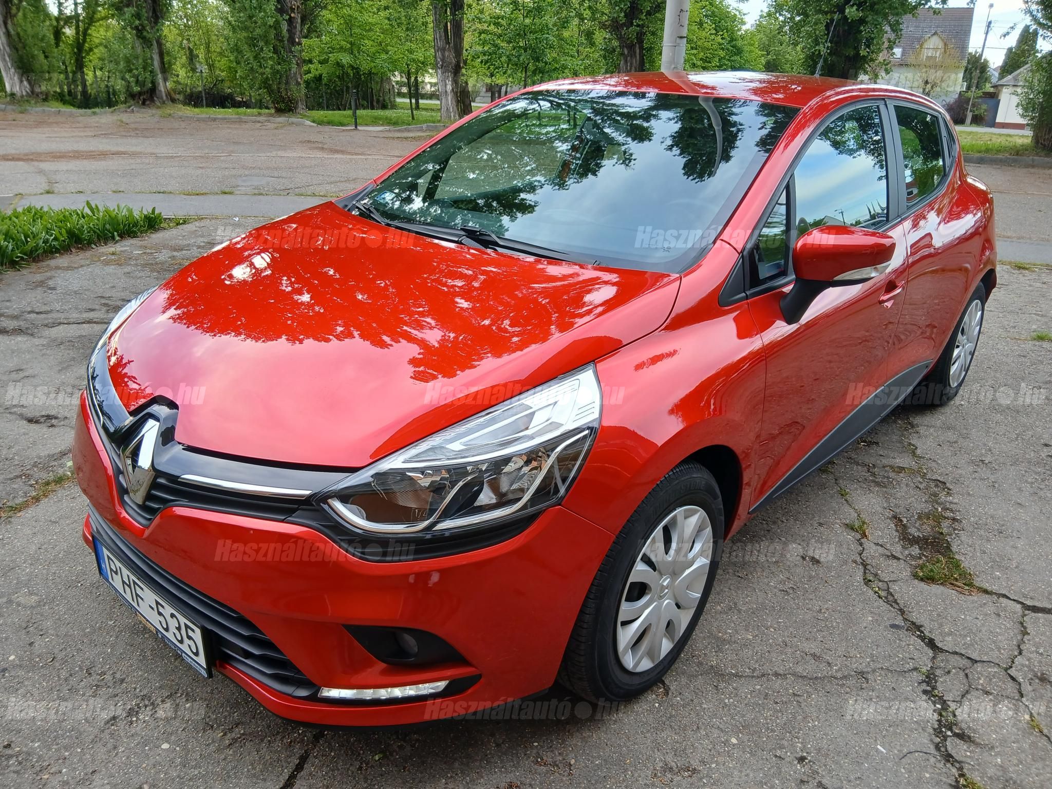 RENAULT CLIO 2017/8 - 1