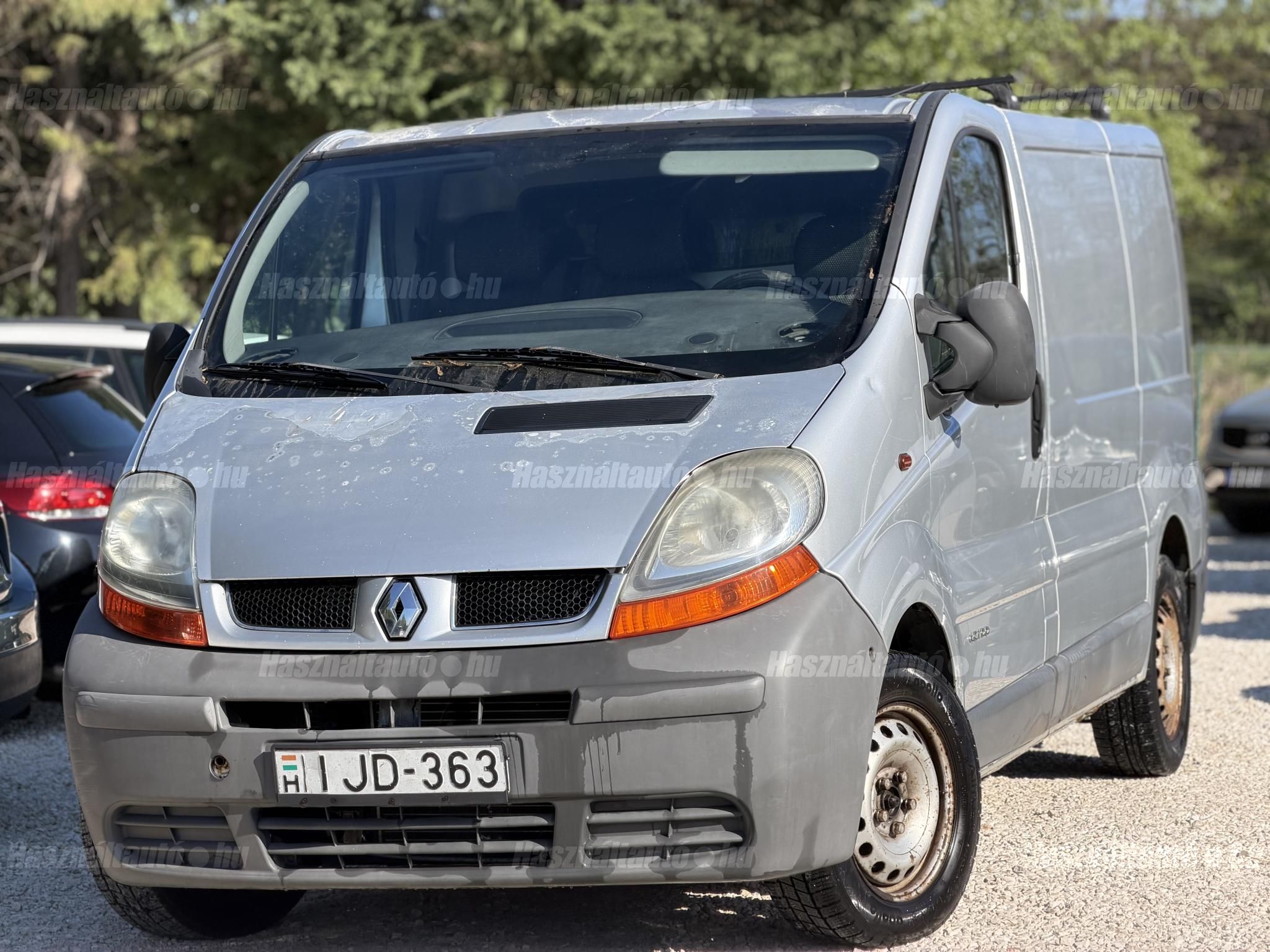 RENAULT TRAFIC 2002/12 - 1