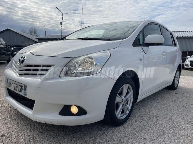 TOYOTA VERSO 2010/2 - 1