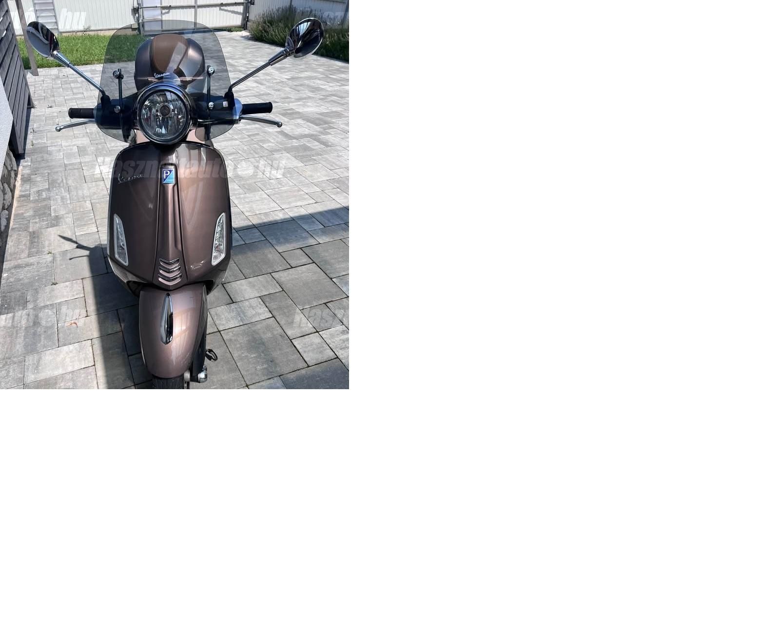 VESPA PRIMAVERA 150 3V 2015 - 1