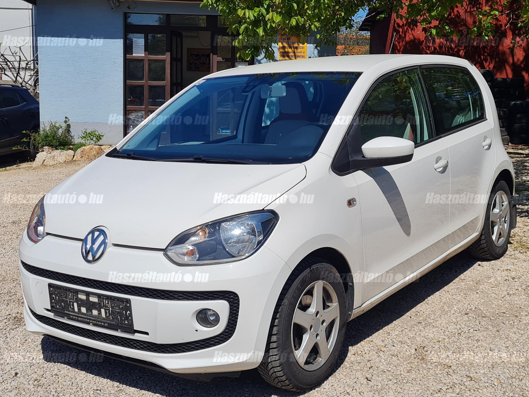 VOLKSWAGEN UP 2013/10 - 1