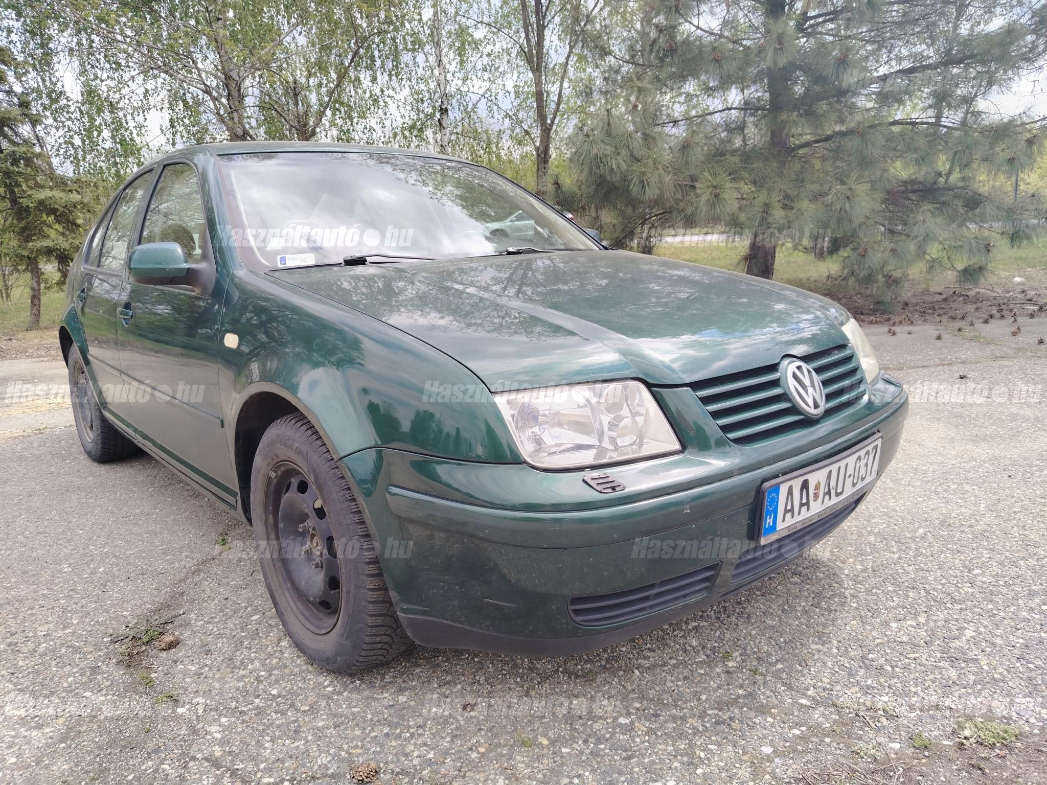 VOLKSWAGEN BORA 2000 - 1