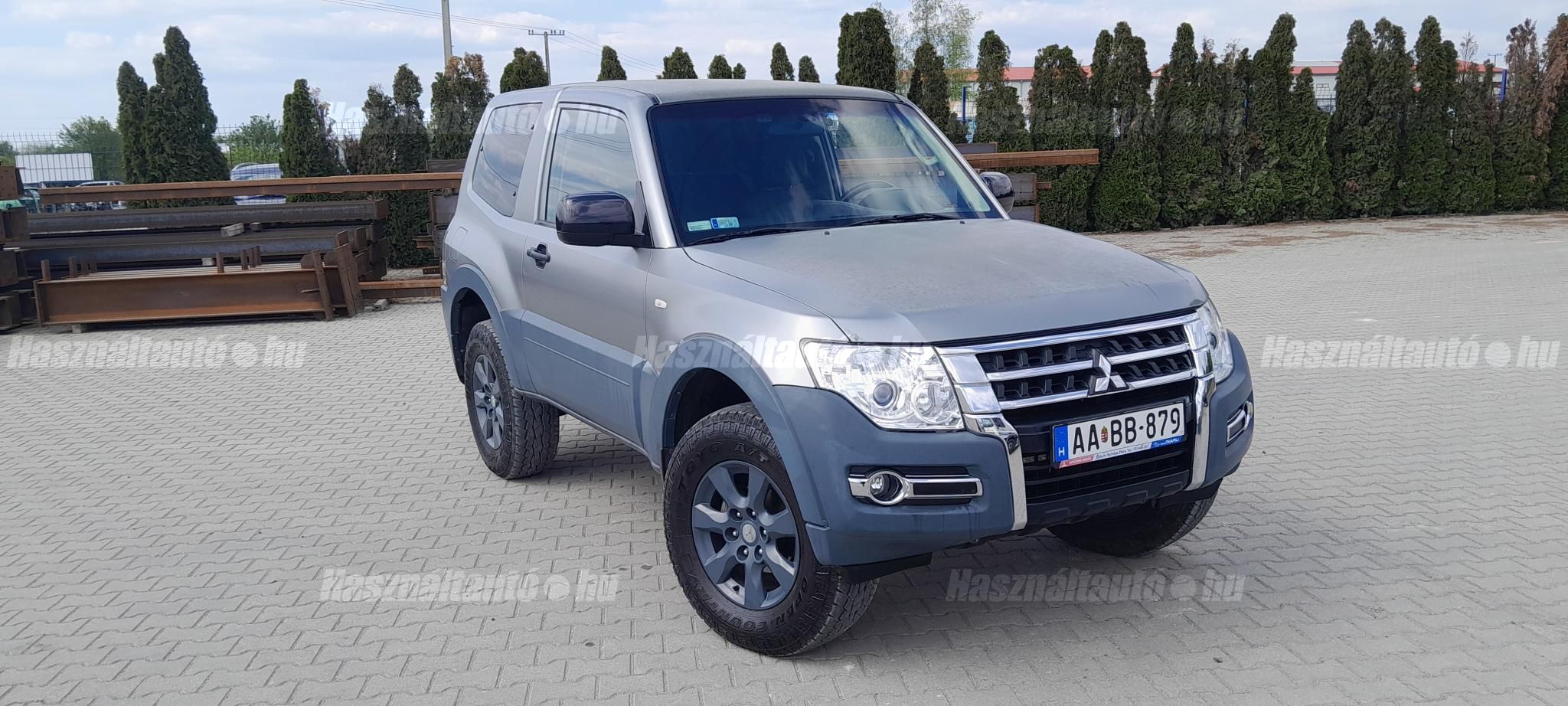 MITSUBISHI PAJERO 2014/12 - 1