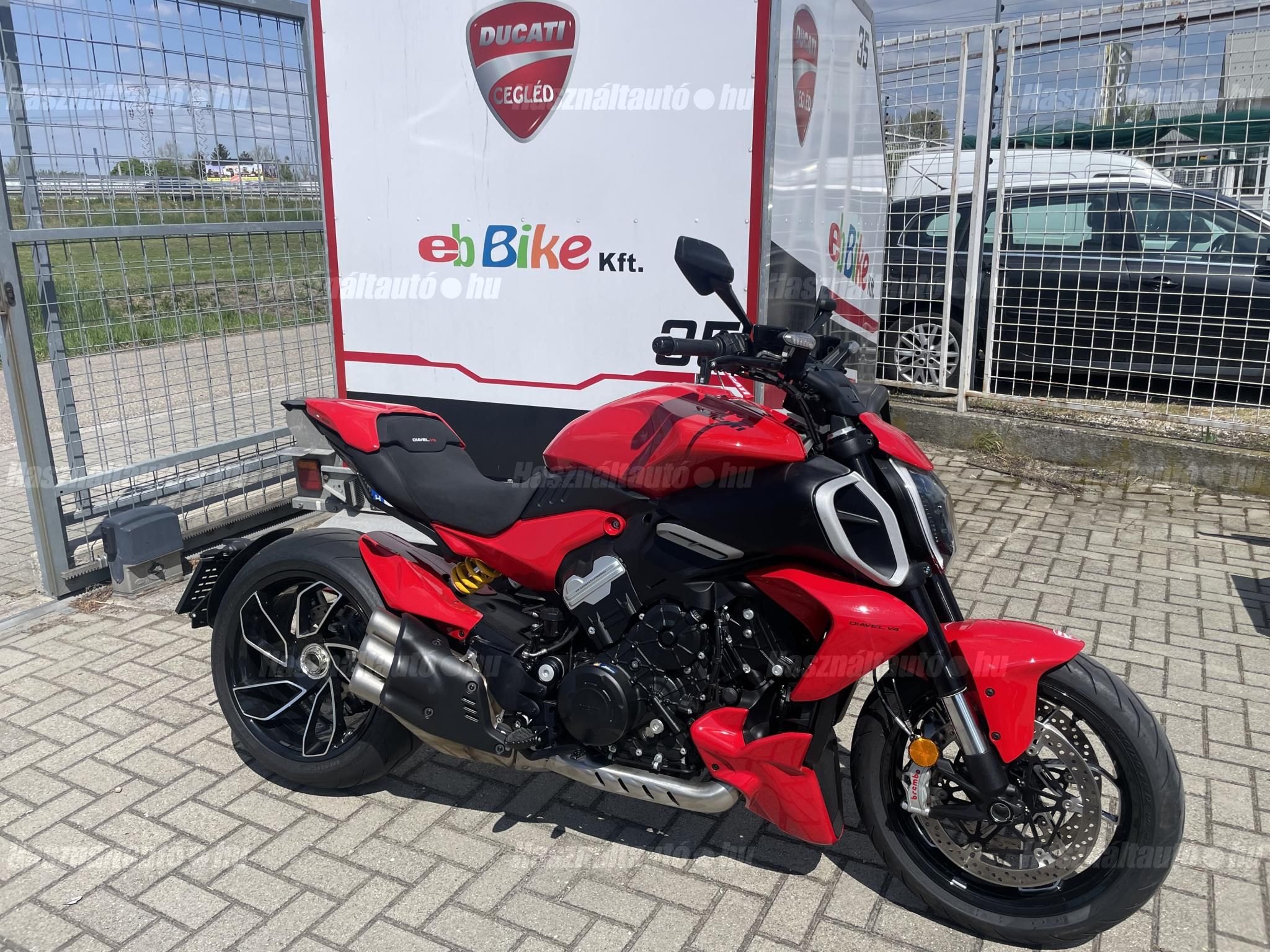 DUCATI DIAVEL 2024/6 - 1