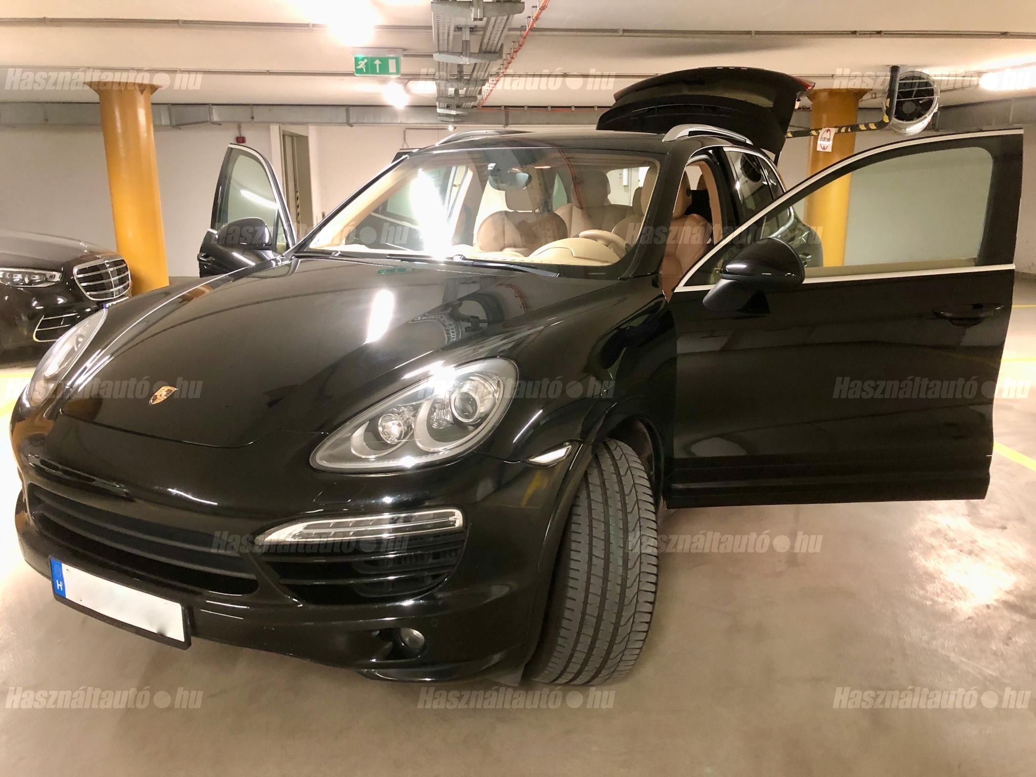 PORSCHE CAYENNE 2013/6 - 1