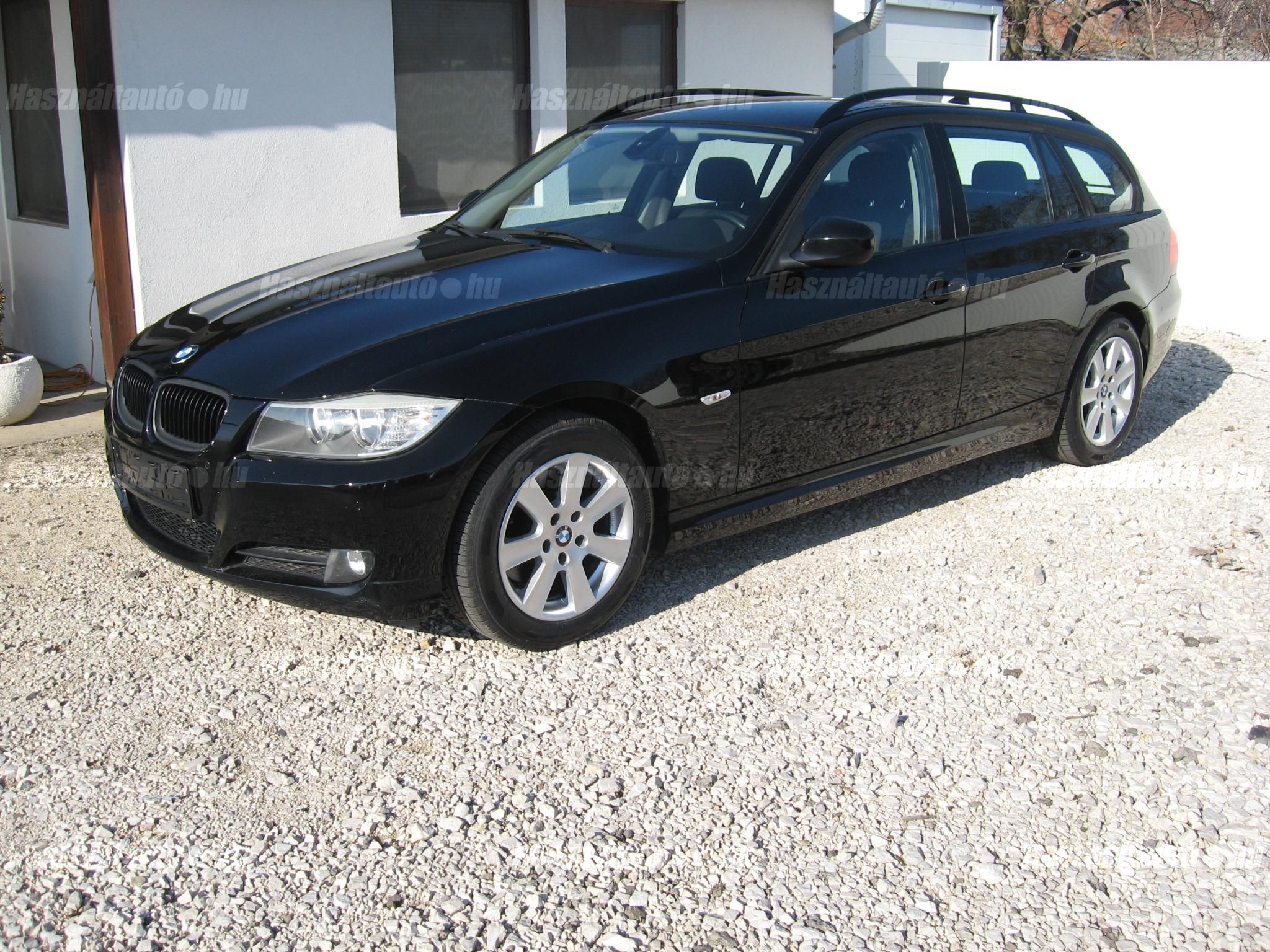 BMW 318 2010/2 - 1