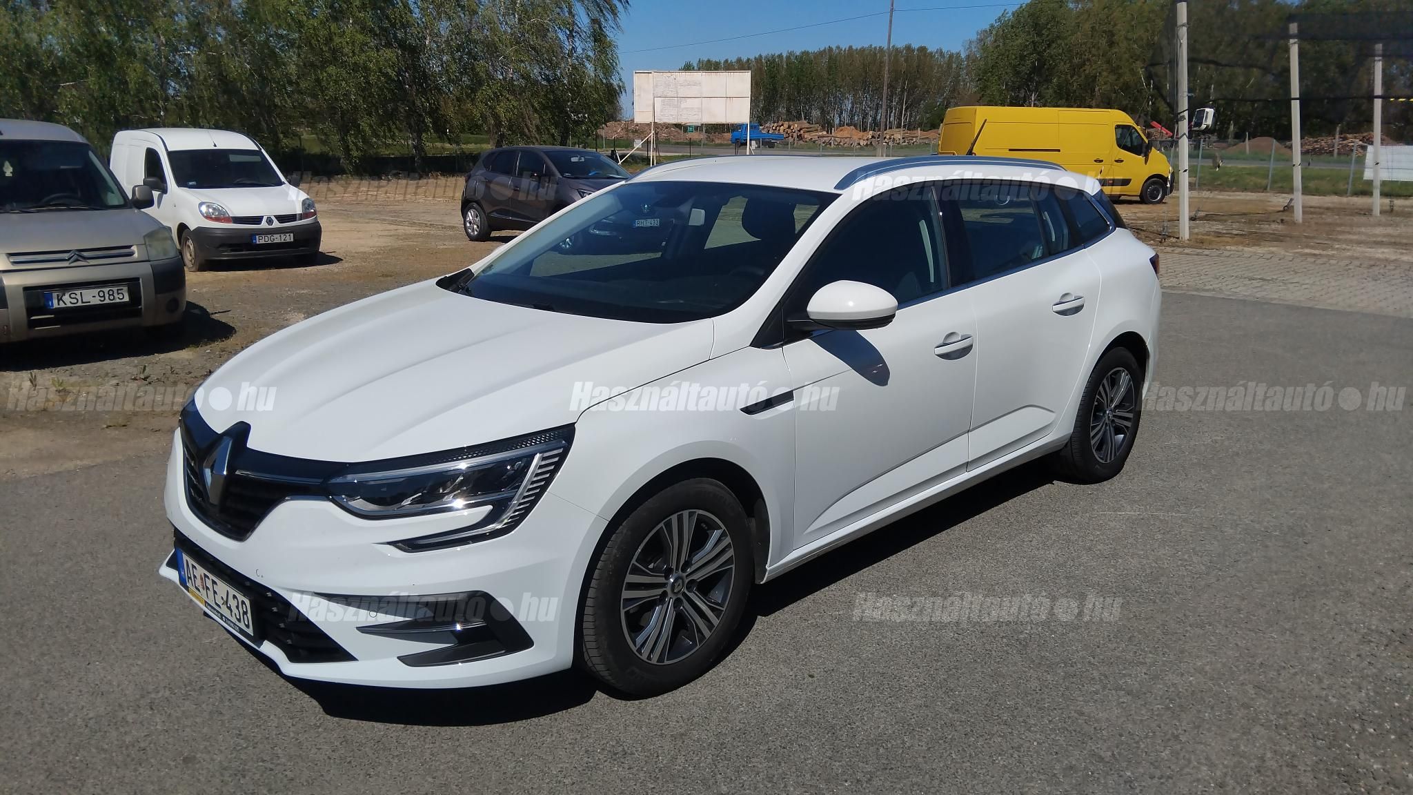 RENAULT MEGANE 2023/9 - 1