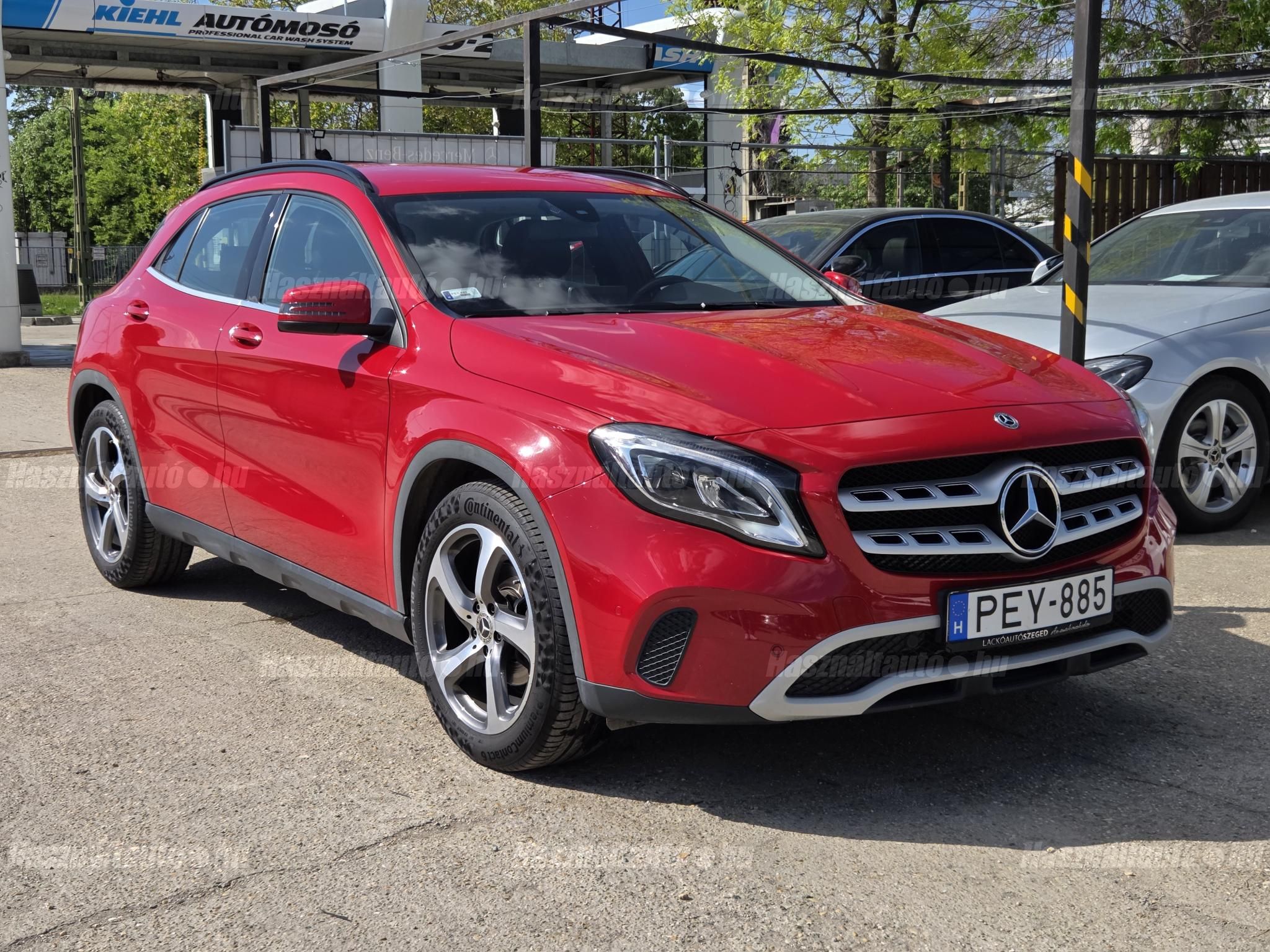 MERCEDES-BENZ GLA 180 2017/6 - 1