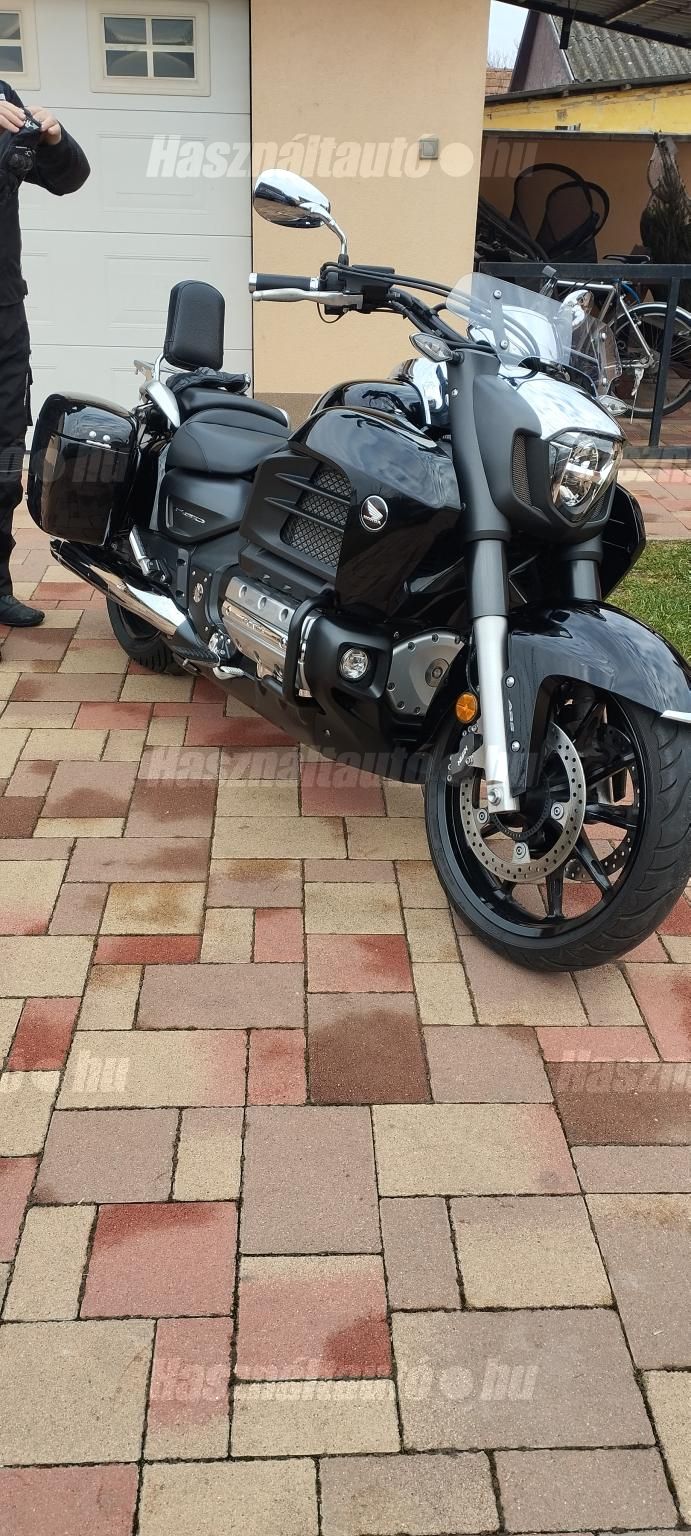 HONDA GL 1800 (GOLD WING) 2015/2 - 1