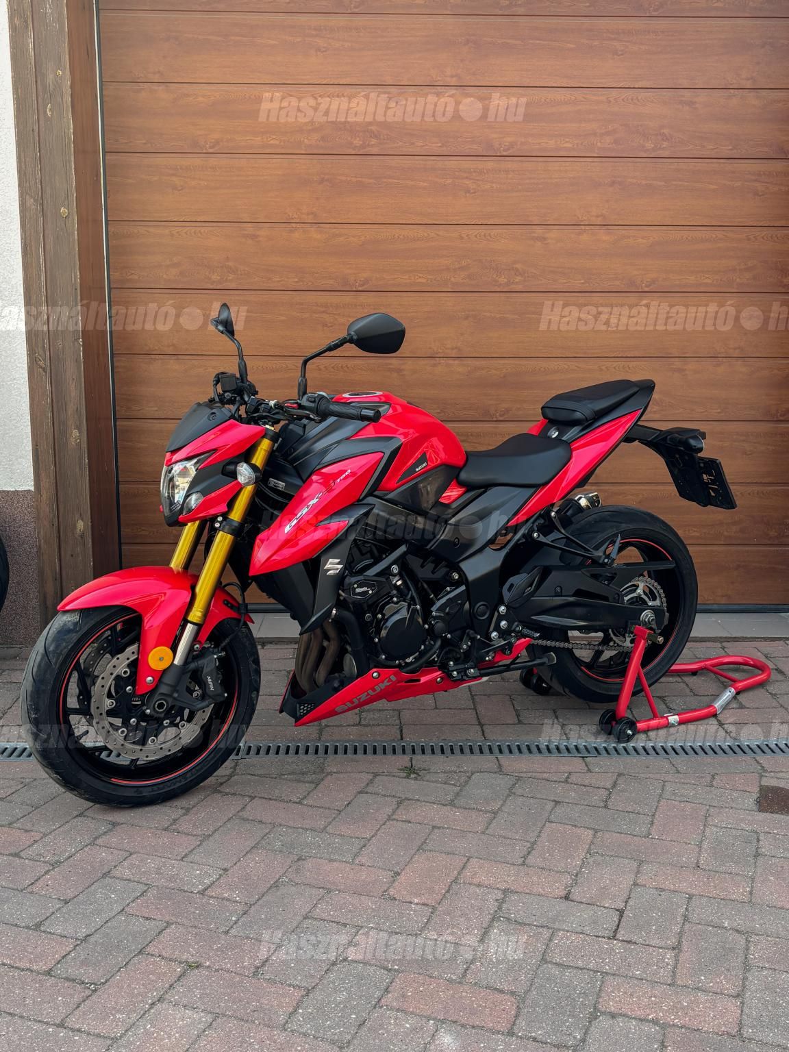 SUZUKI GSX-S 750 2017/10 - 1