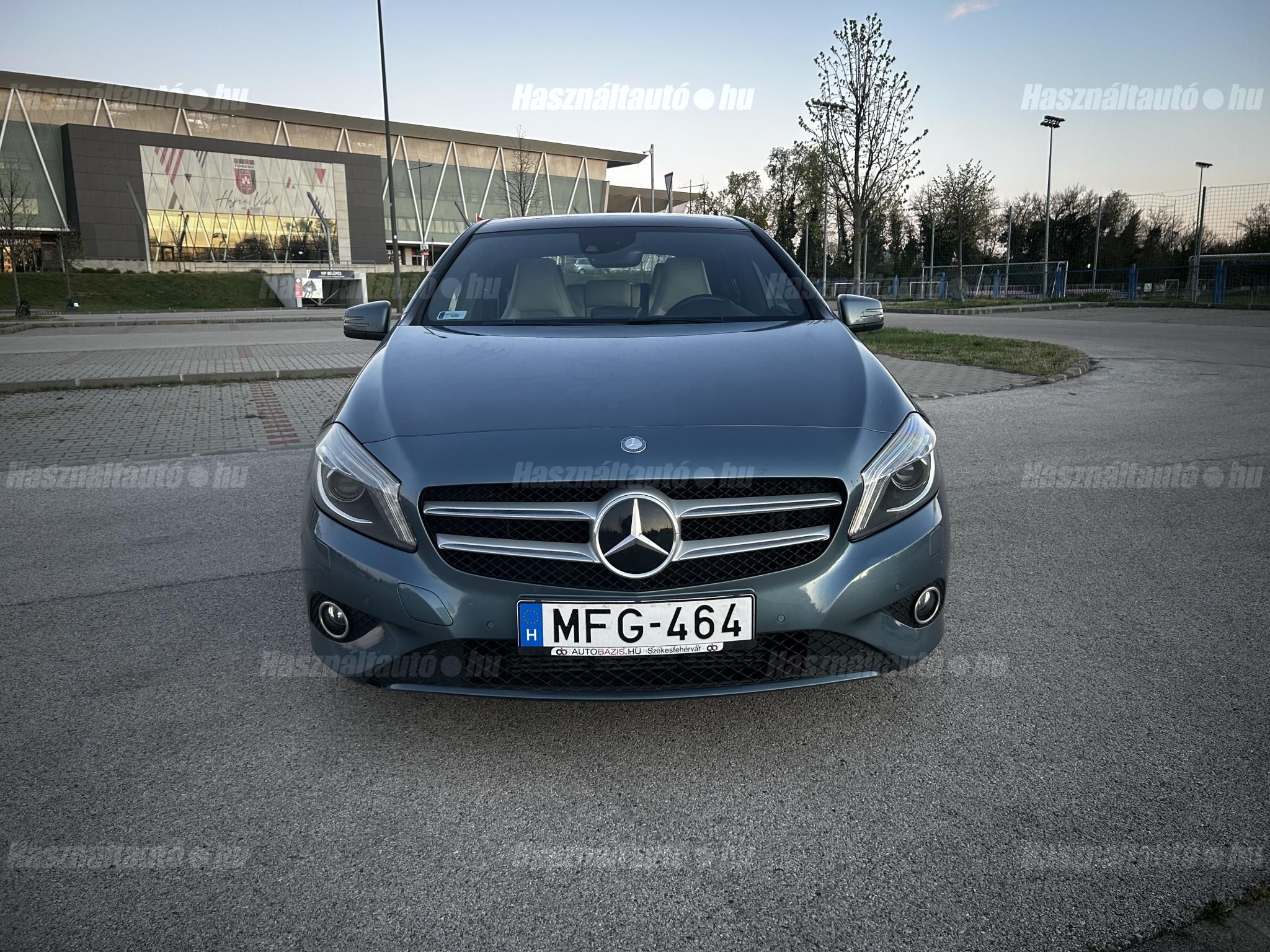 MERCEDES-BENZ A 200 2012/12 - 1