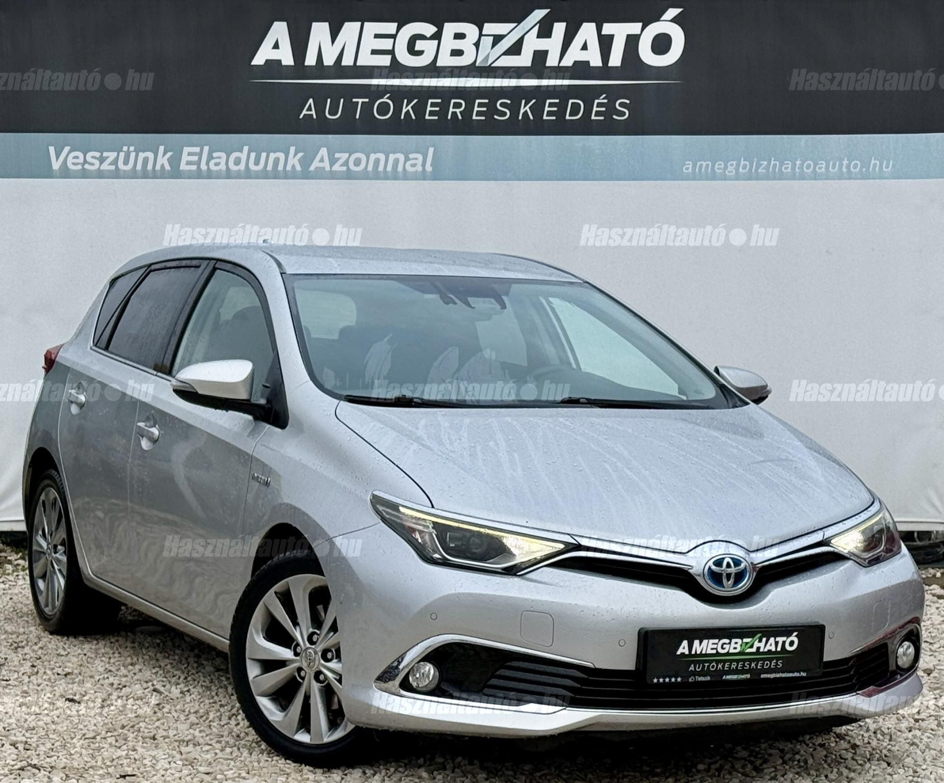 TOYOTA AURIS 2015/6 - 1