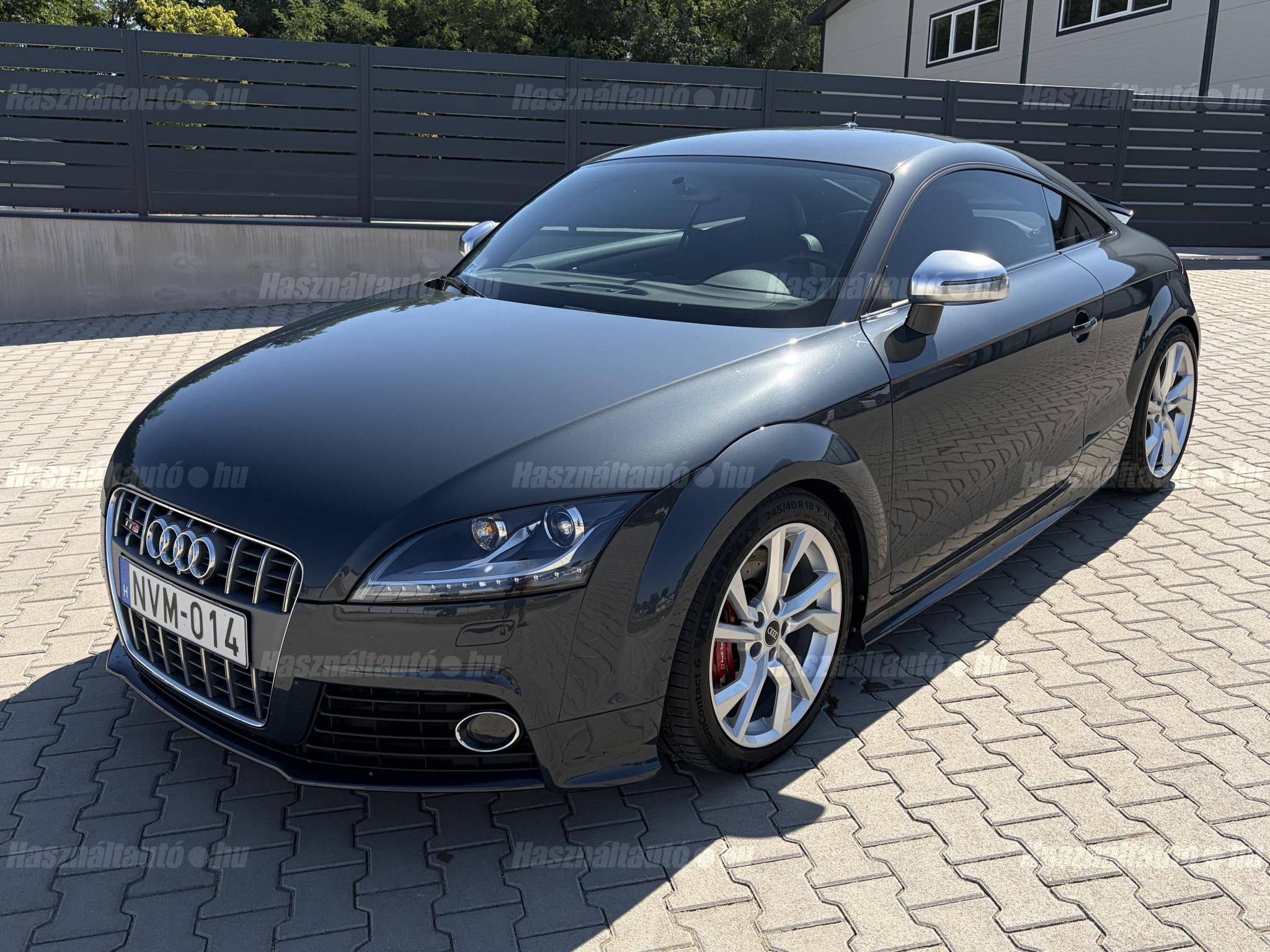 AUDI TTS 2008/11 - 1