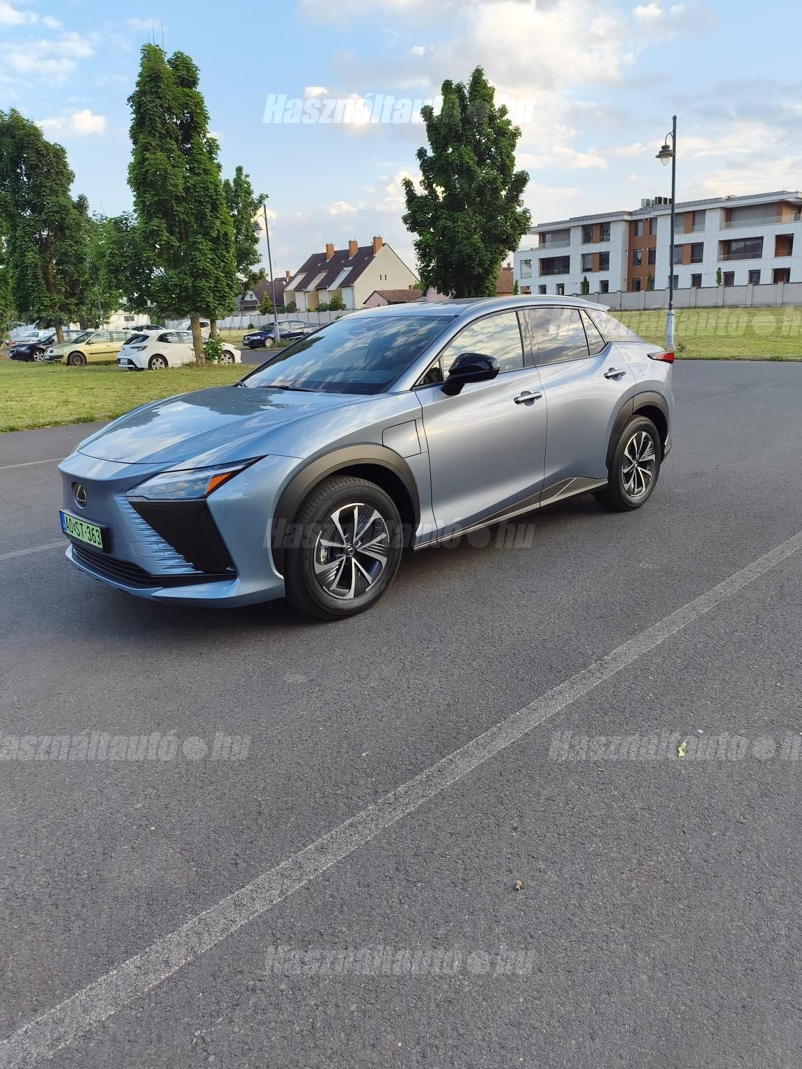 LEXUS RZ 2025/6 - 1