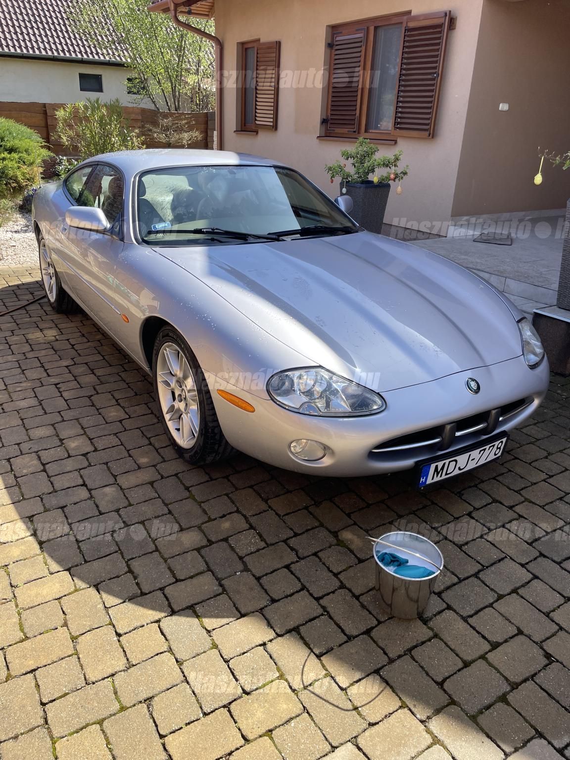 JAGUAR XK 2001/2 - 1