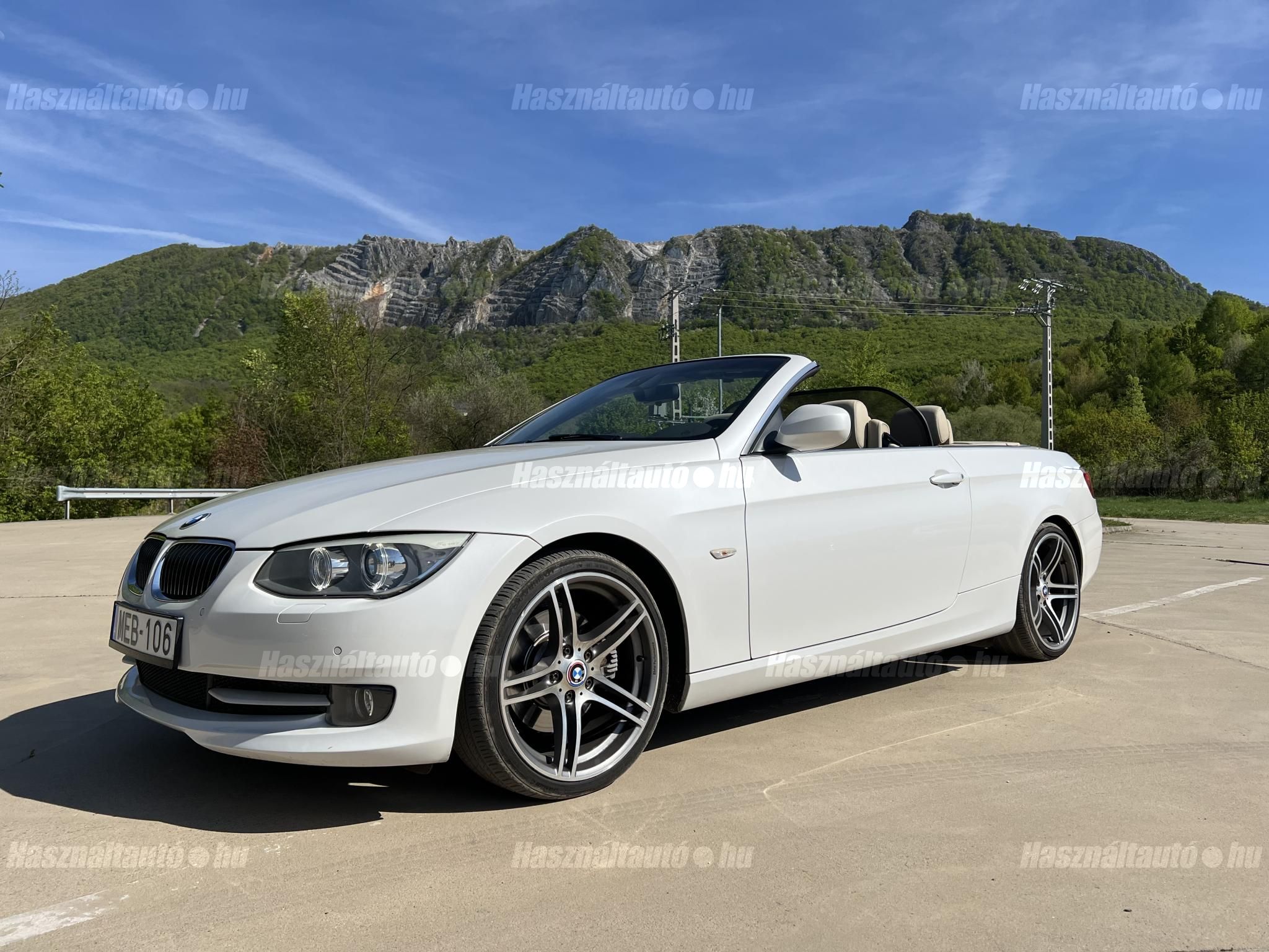 BMW 330 2011/8 - 1
