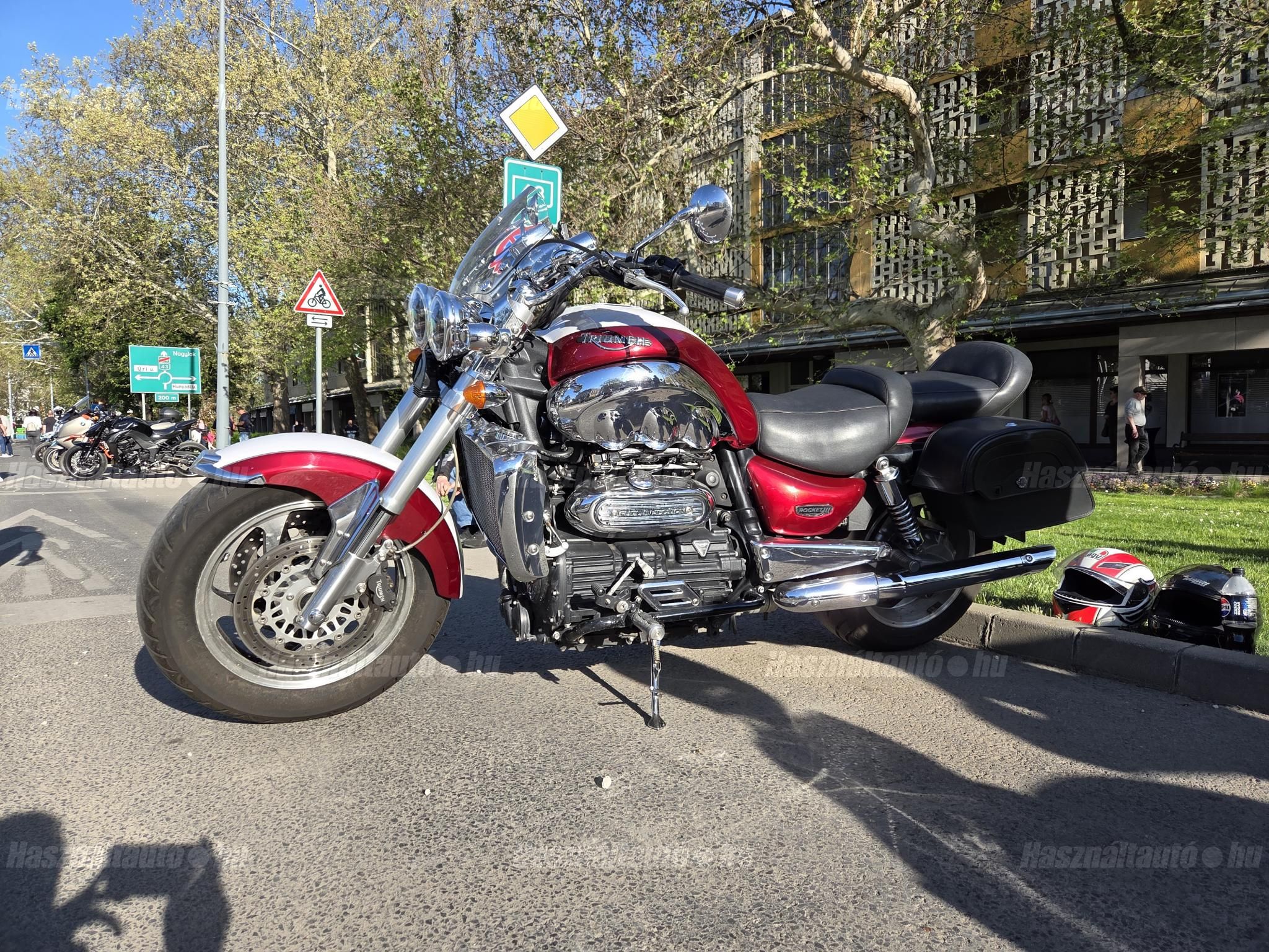 TRIUMPH ROCKET 2006/3 - 1