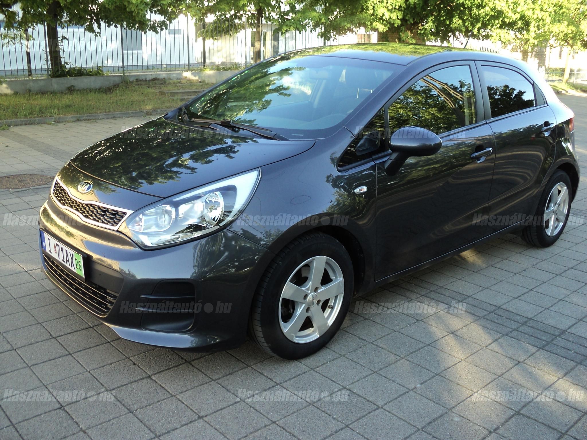 KIA RIO 2016/4 - 1