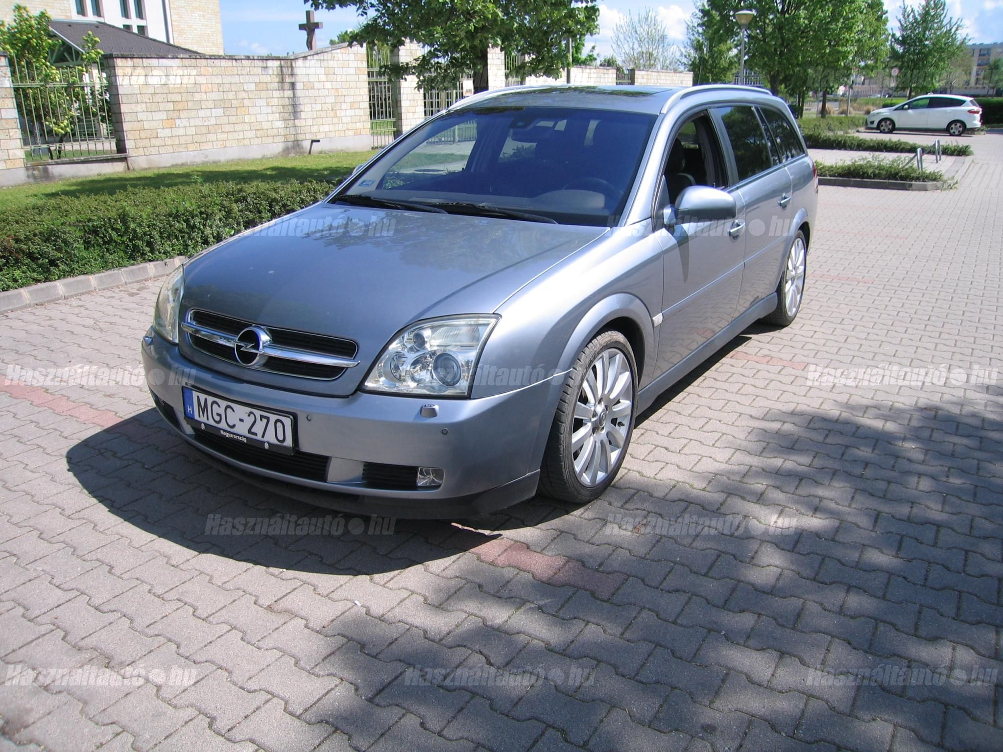 OPEL VECTRA 2004/4 - 1