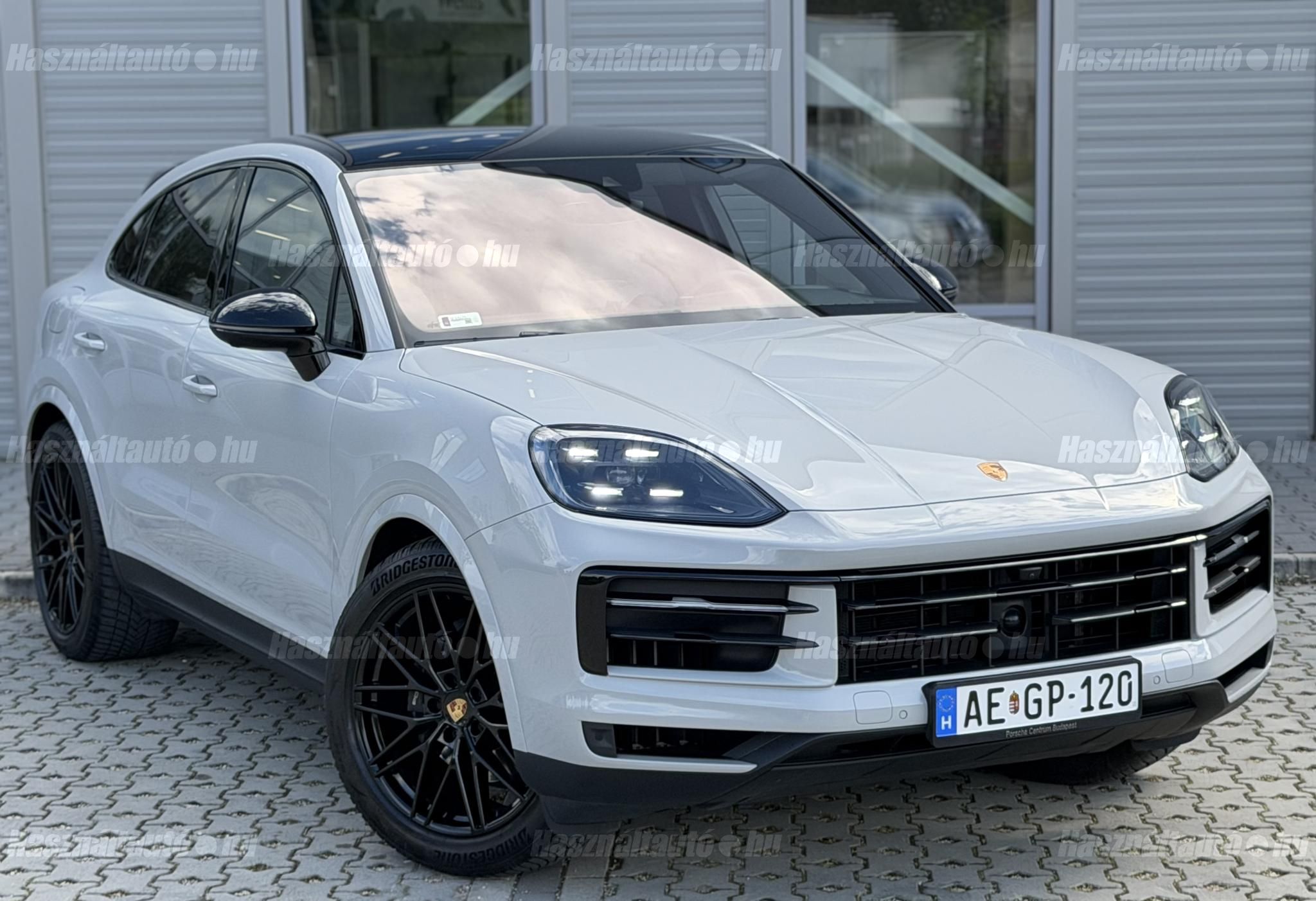 PORSCHE CAYENNE 2023/10 - 1