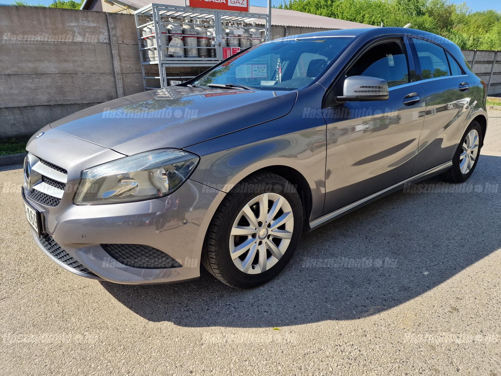 MERCEDES-BENZ A 180 2014/12 - 1