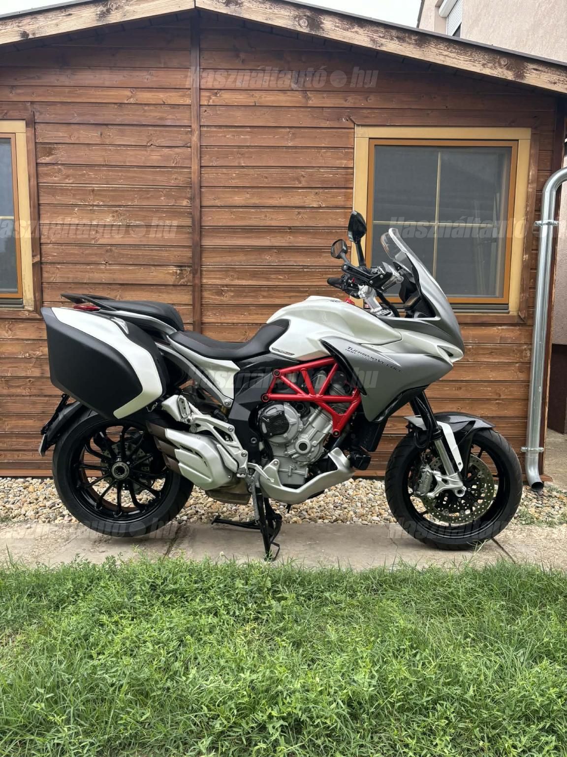 MV AGUSTA TURISMO VELOCE 2015/6 - 1