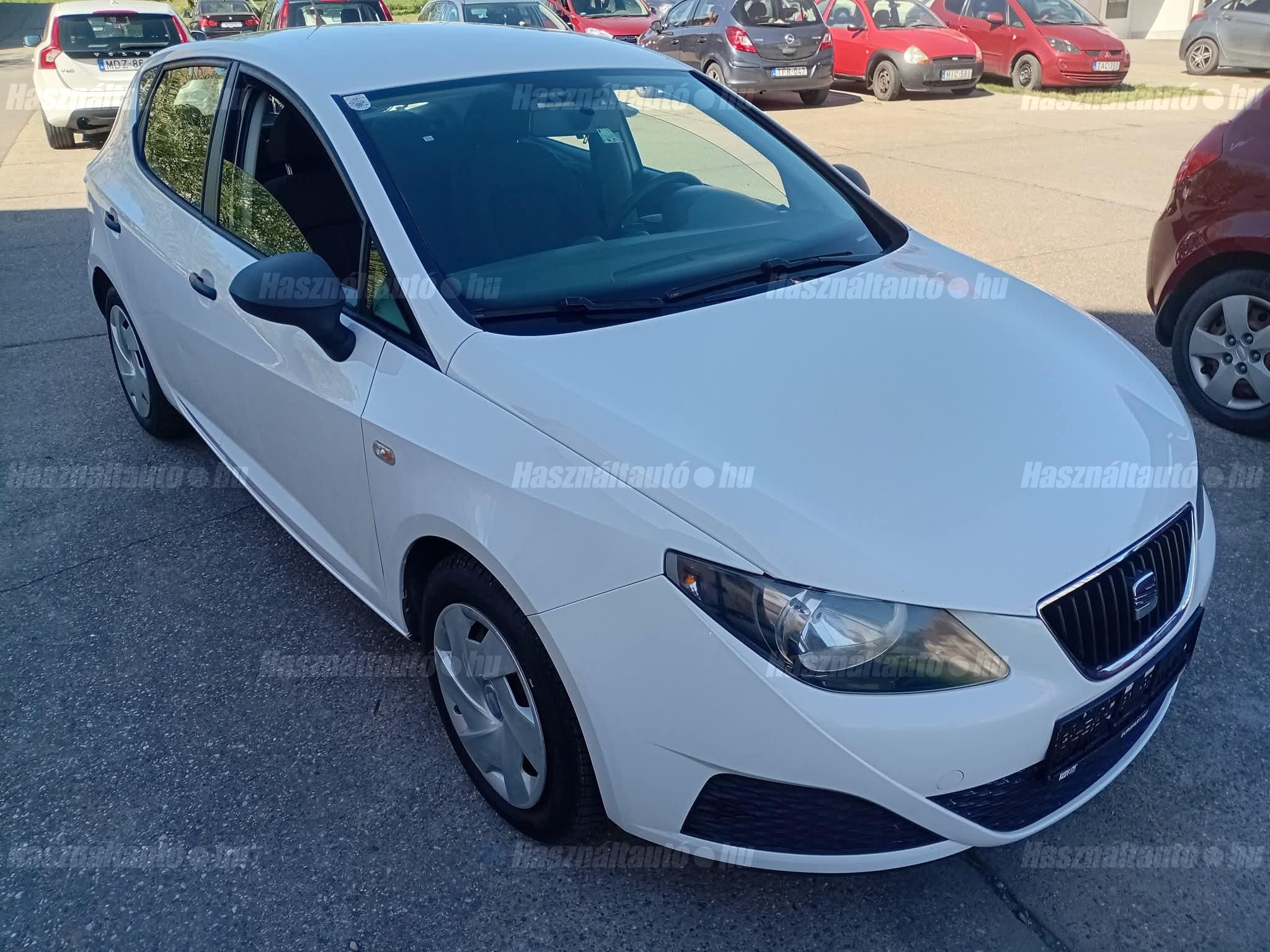 SEAT IBIZA 2011 - 1