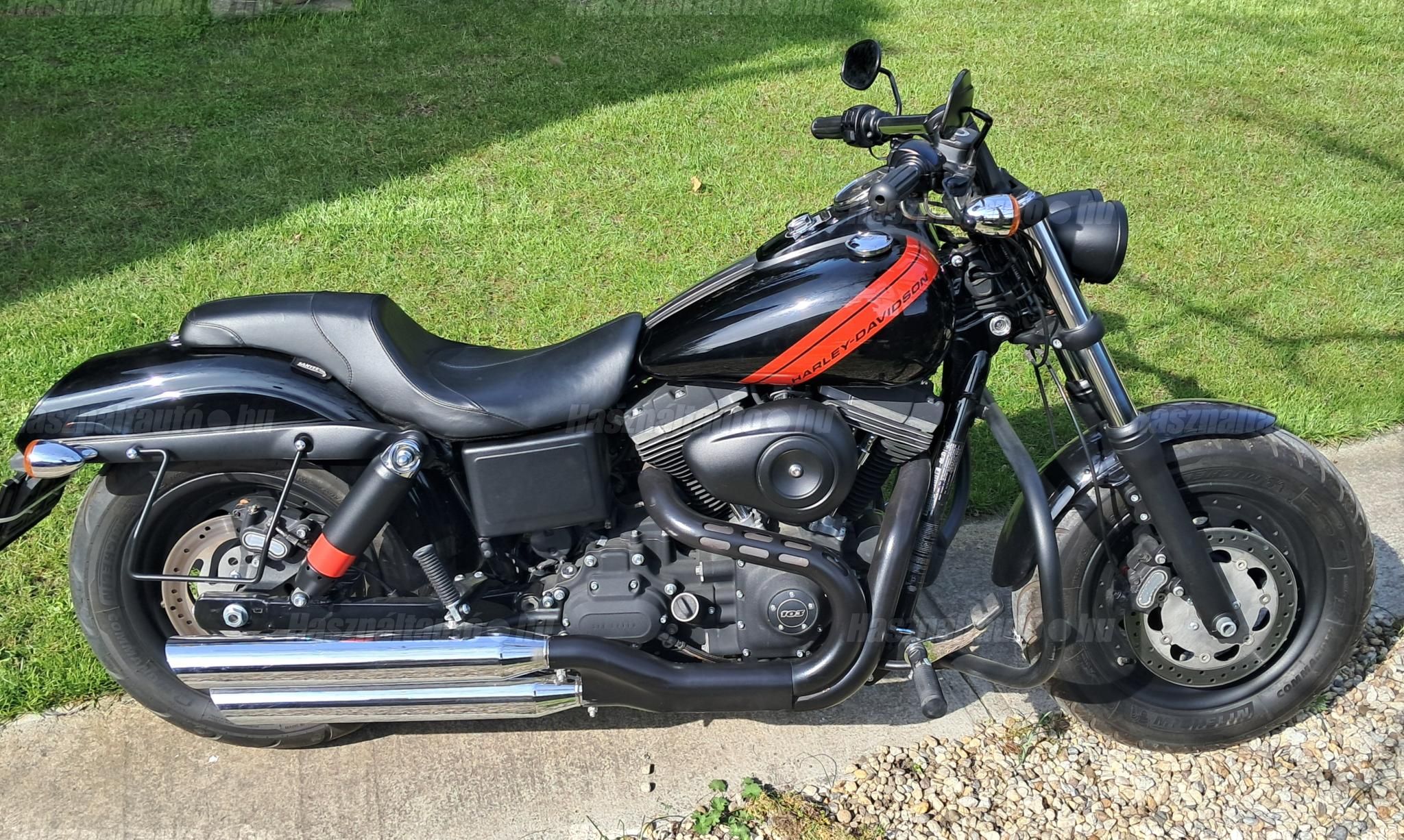 HARLEY-DAVIDSON DYNA FAT BOB 2015/1 - 1