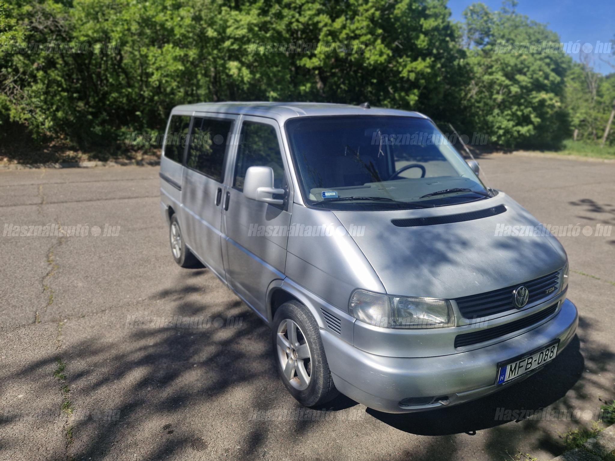 VOLKSWAGEN MULTIVAN 2002/9 - 1
