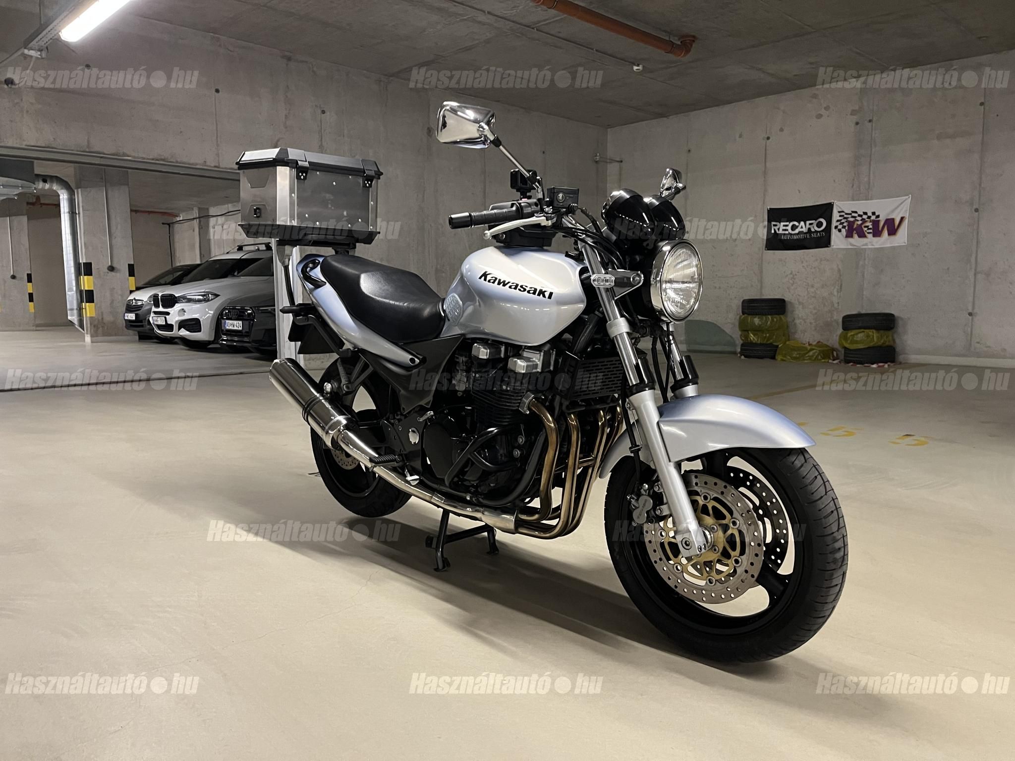 KAWASAKI ZR-7 2003/1 - 1
