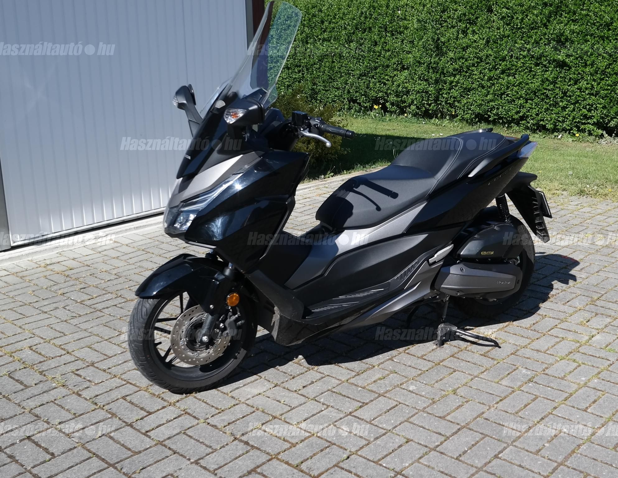 HONDA FORZA 2017/4 - 1